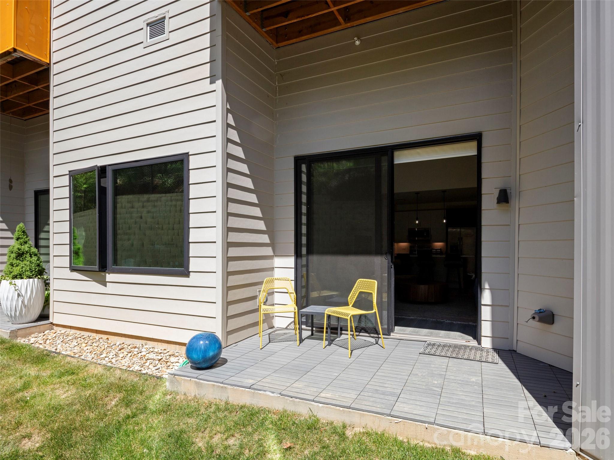 68 Craven Street 213 Property Photo 11