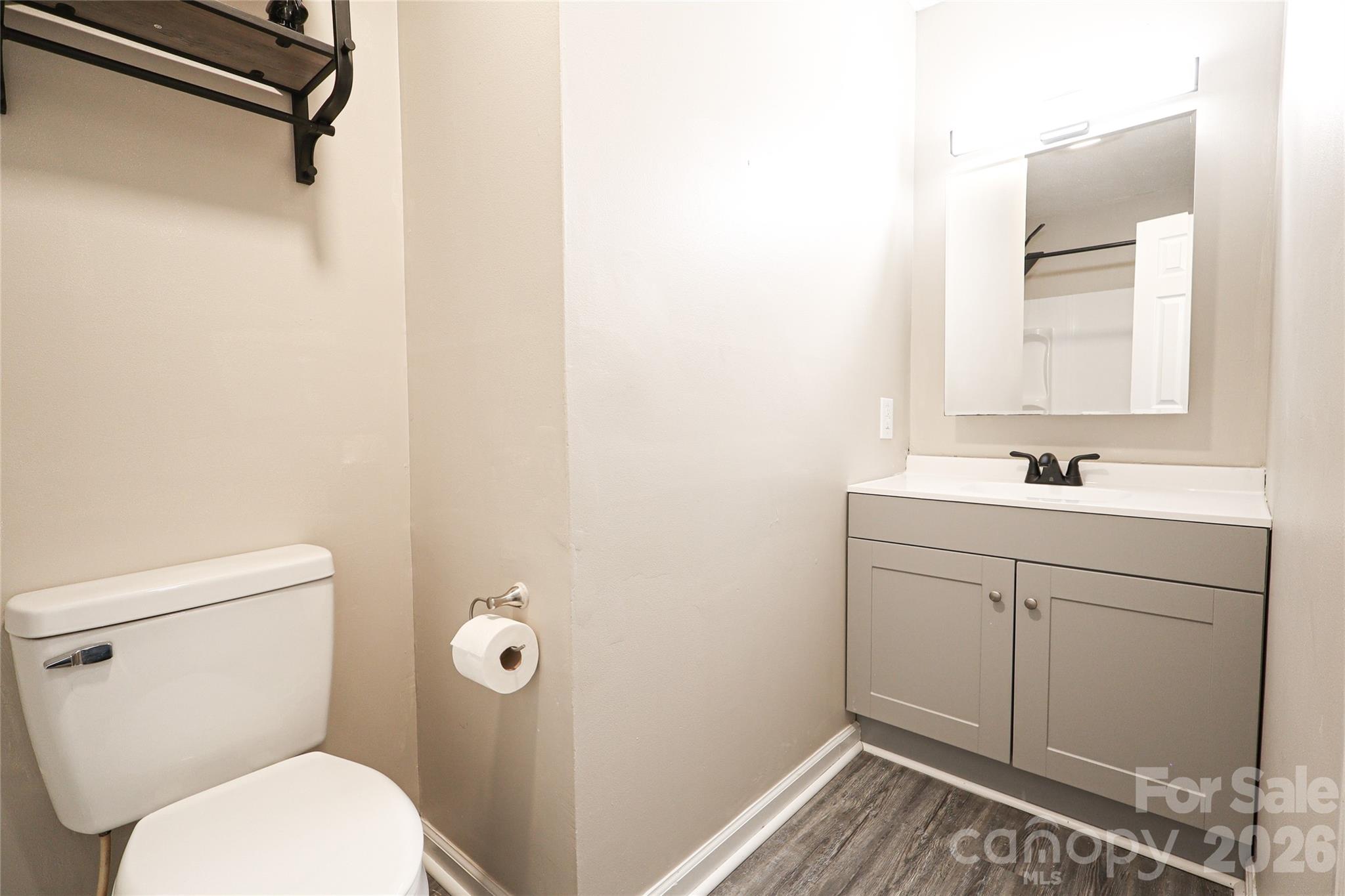 1006 Iris Drive Property Photo 19