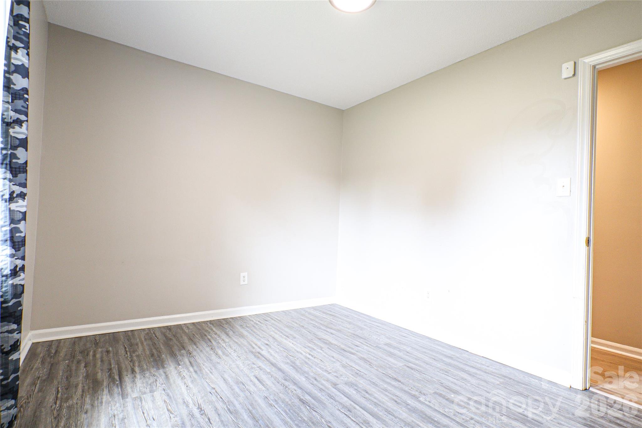 1006 Iris Drive Property Photo 23