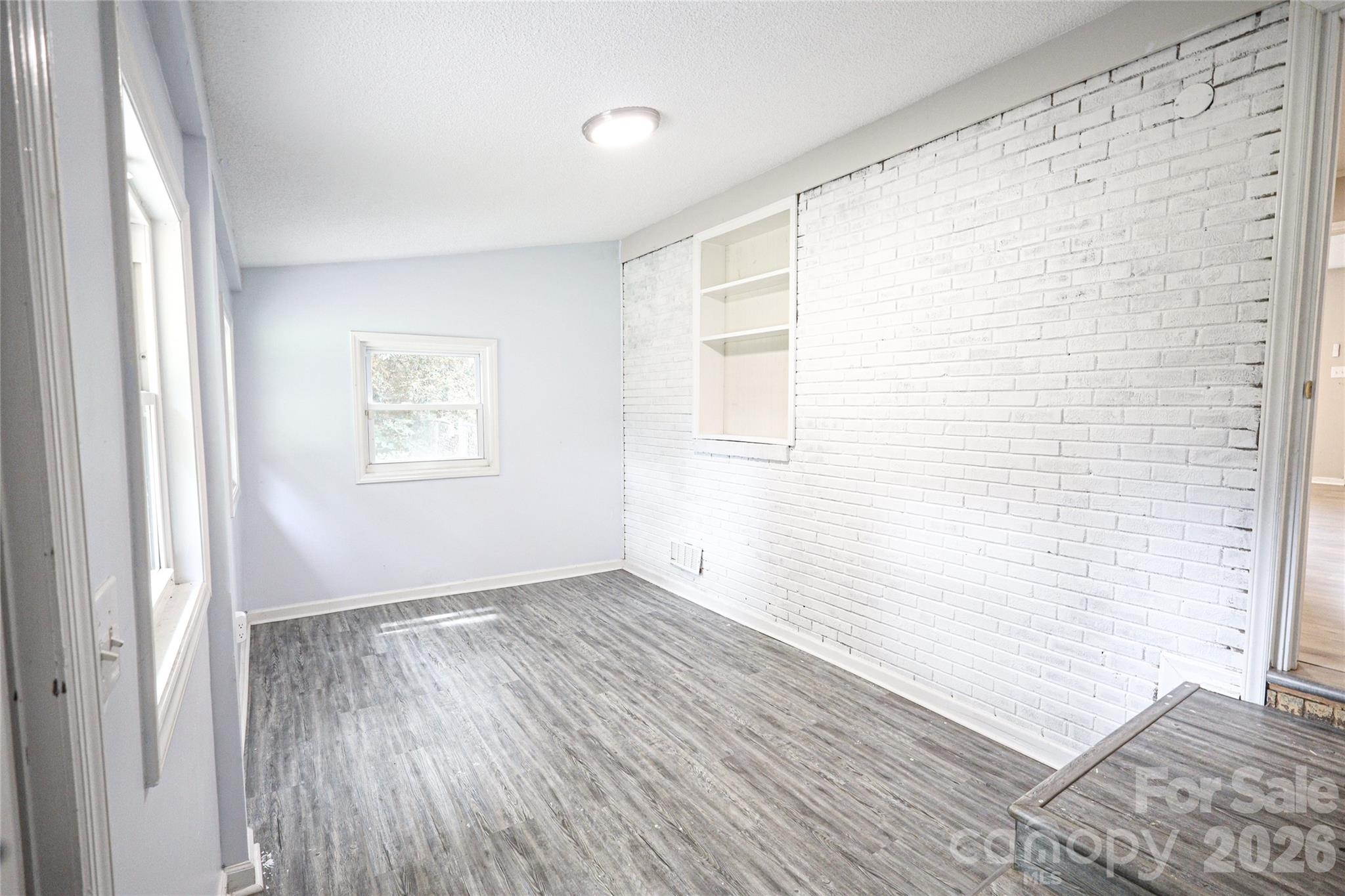 1006 Iris Drive Property Photo 25
