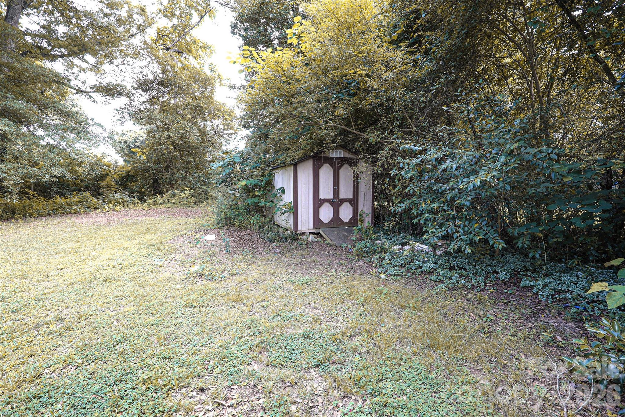1006 Iris Drive Property Photo 29