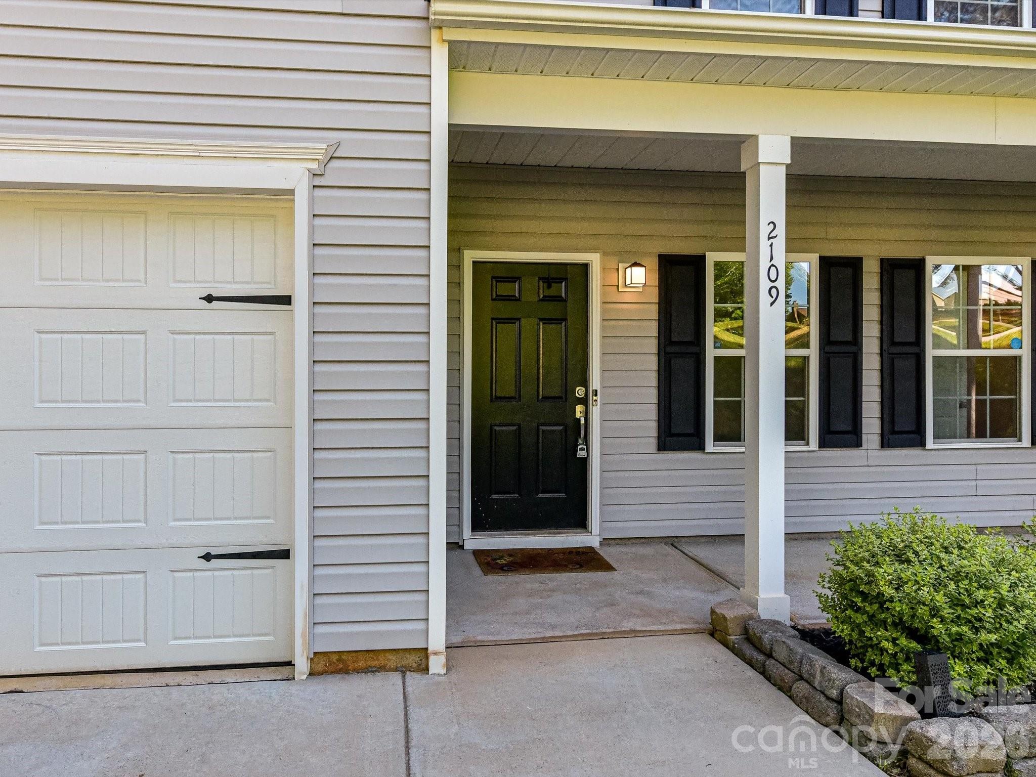 2109 Timber Ridge Road Property Photo 3
