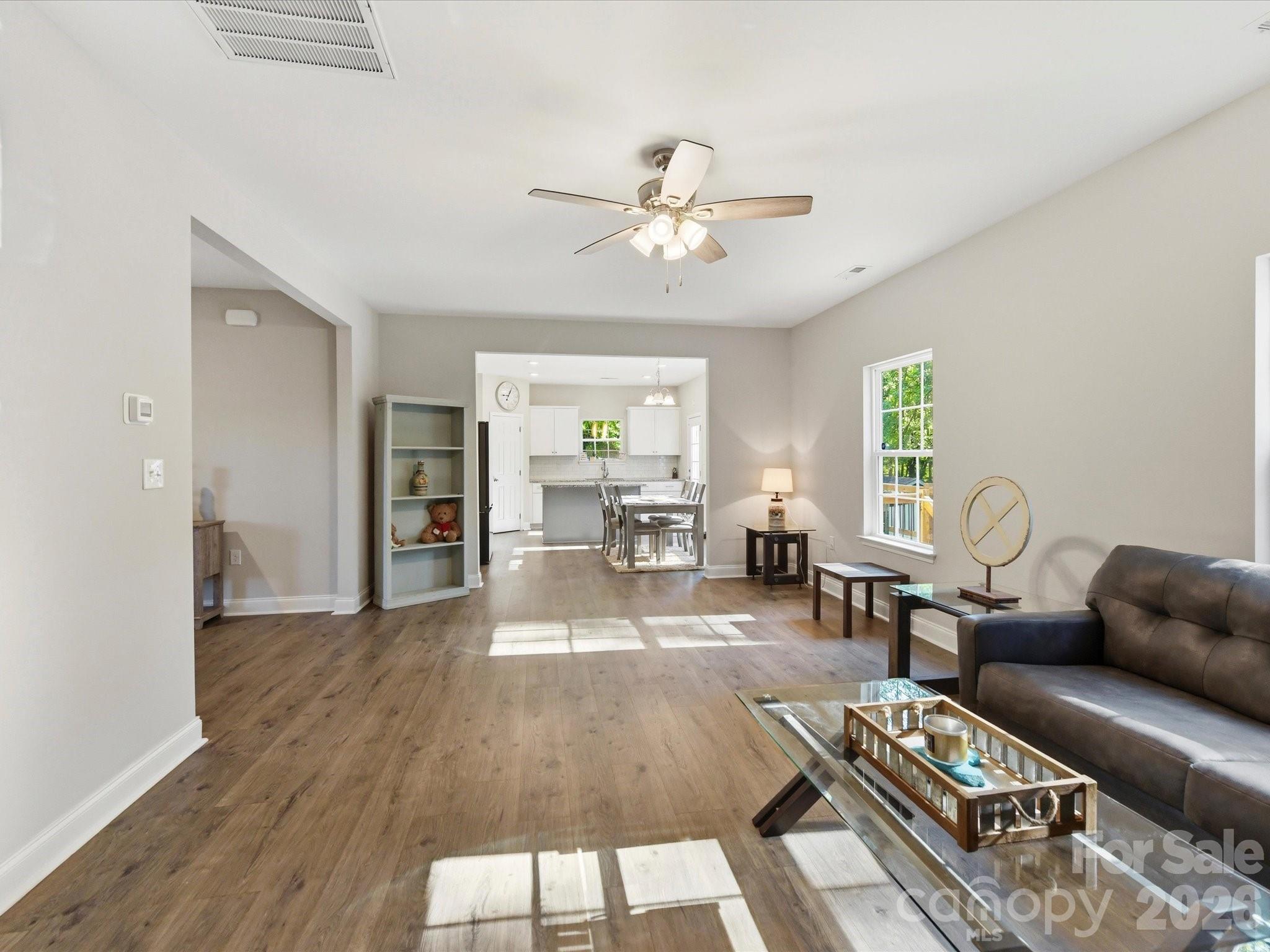 2109 Timber Ridge Road Property Photo 9