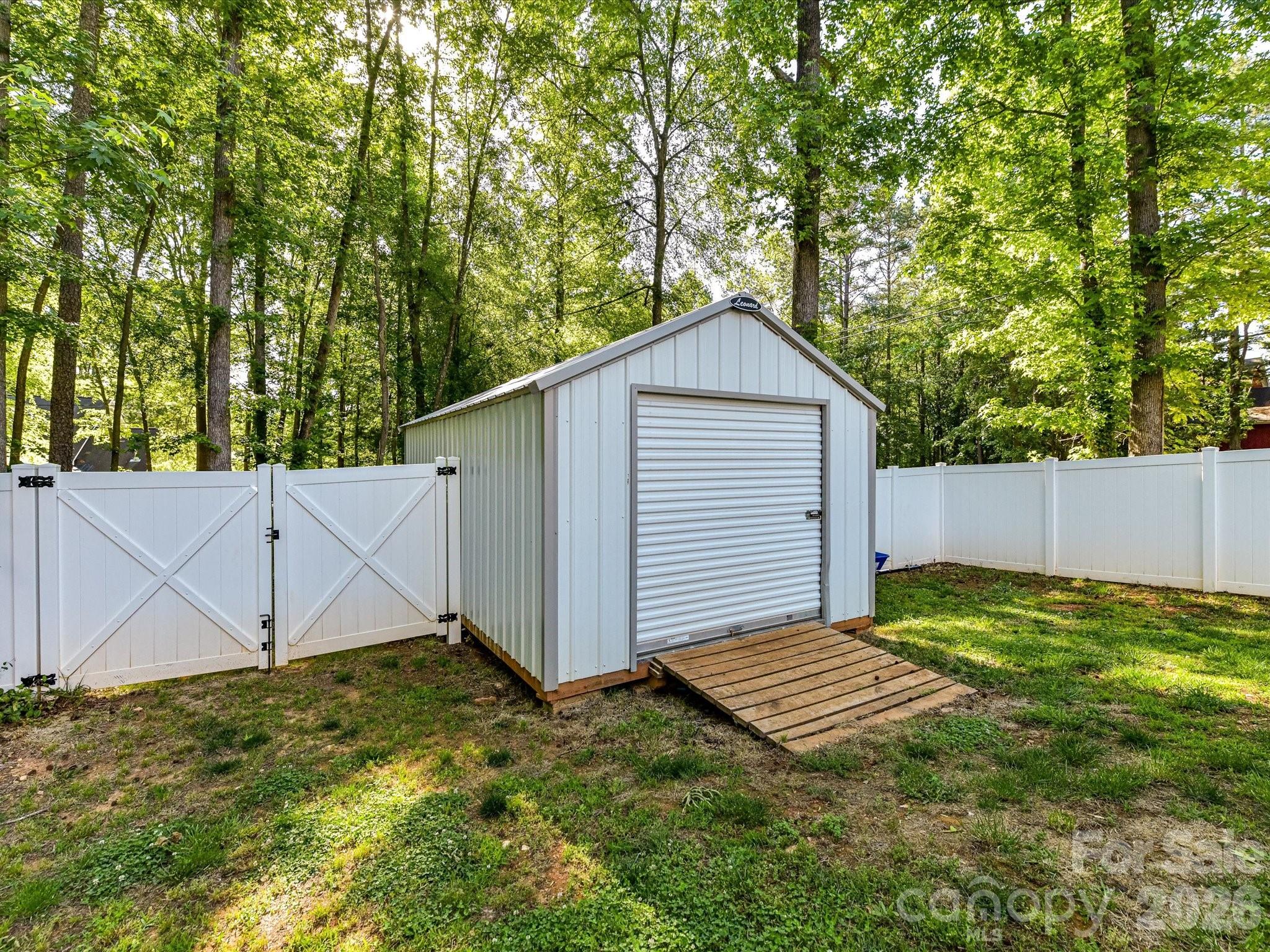 2109 Timber Ridge Road Property Photo 35