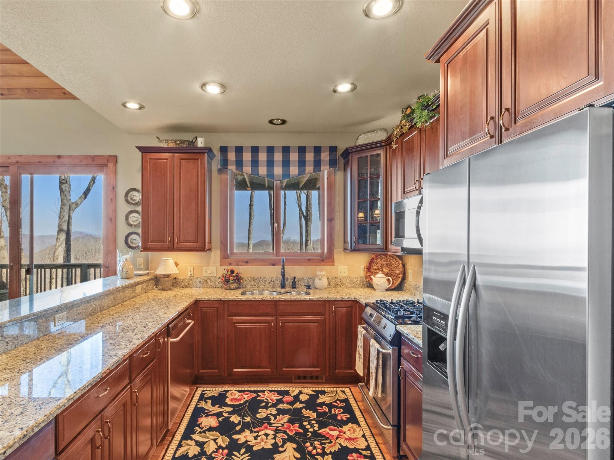 456 Spring House Drive Property Photo 10