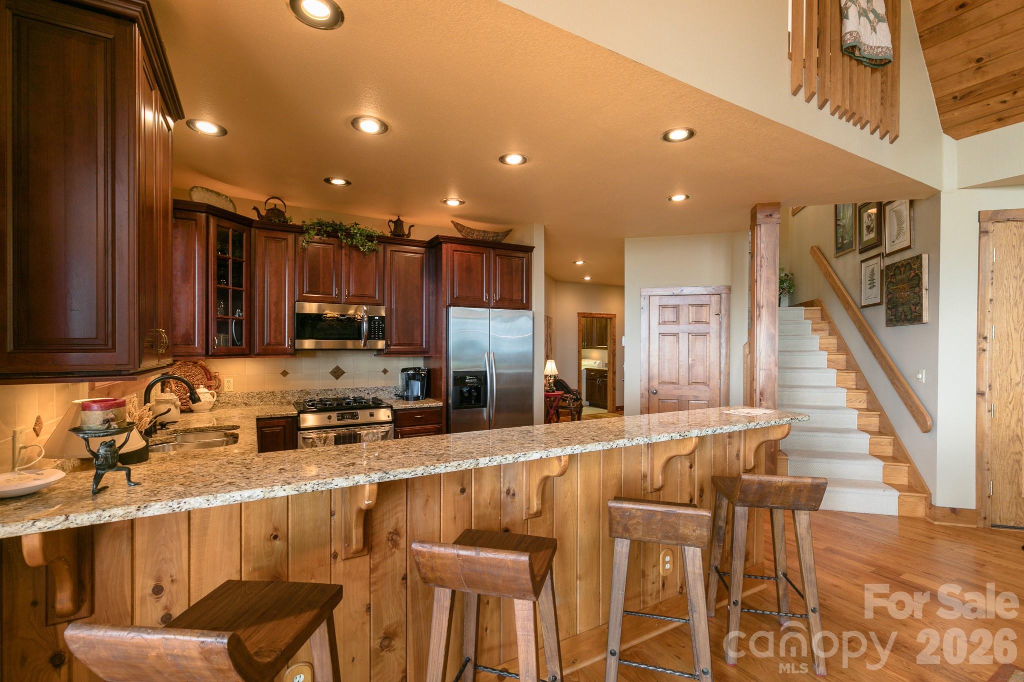 456 Spring House Drive Property Photo 14