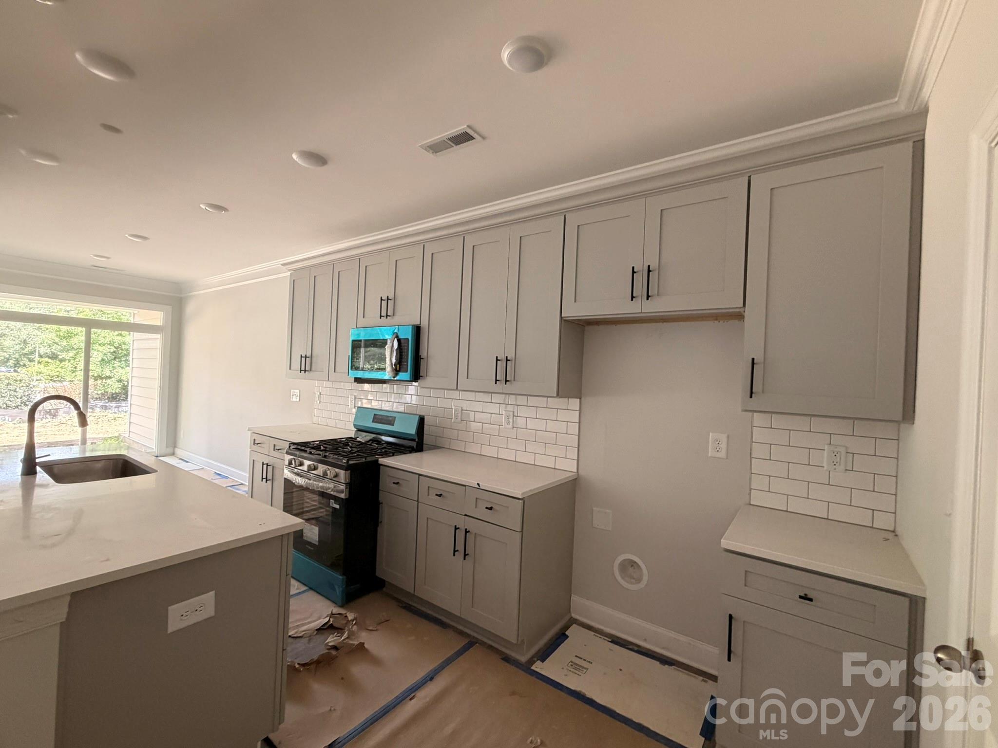 4371 Black Court Property Photo 5