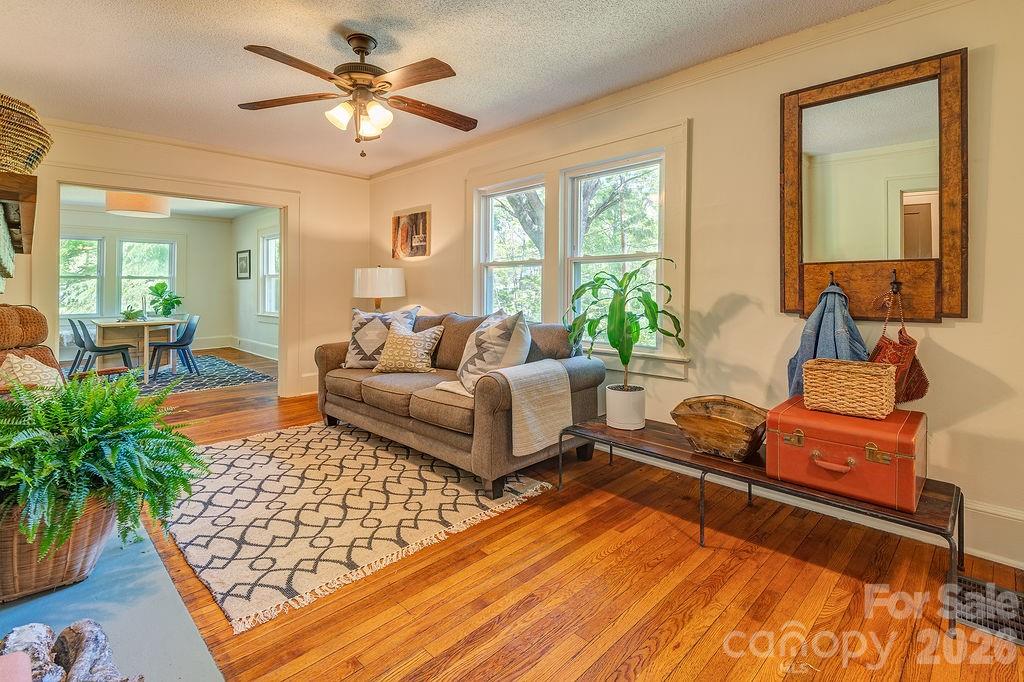 233/231 Fairfax Avenue A/b Property Photo 9