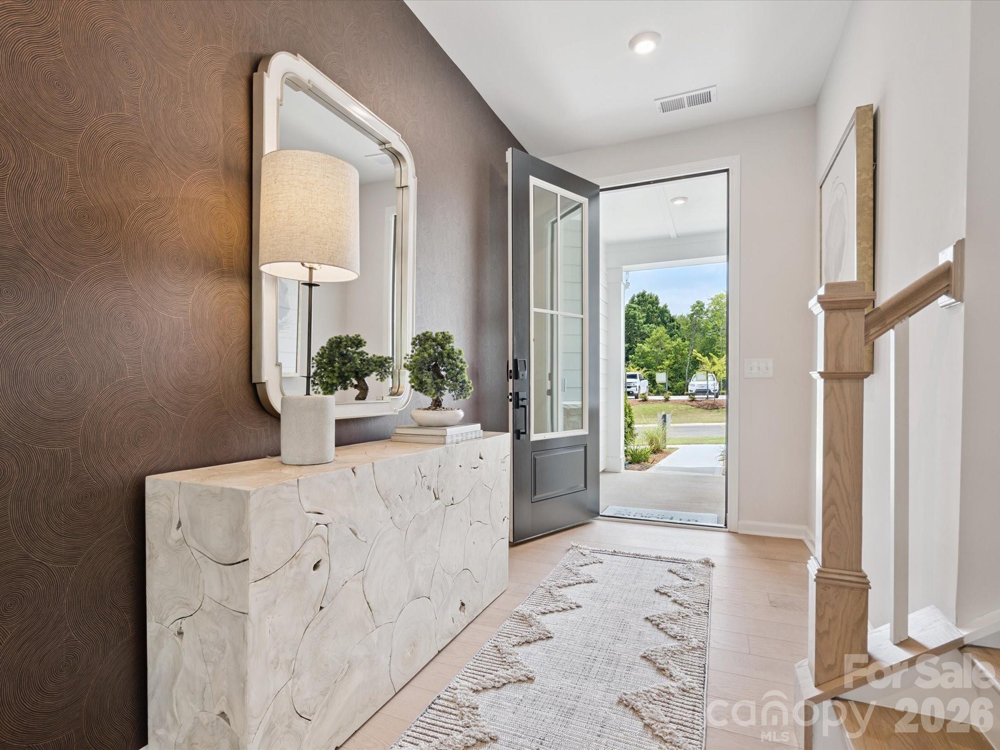711 Bowery Place Property Photo 3