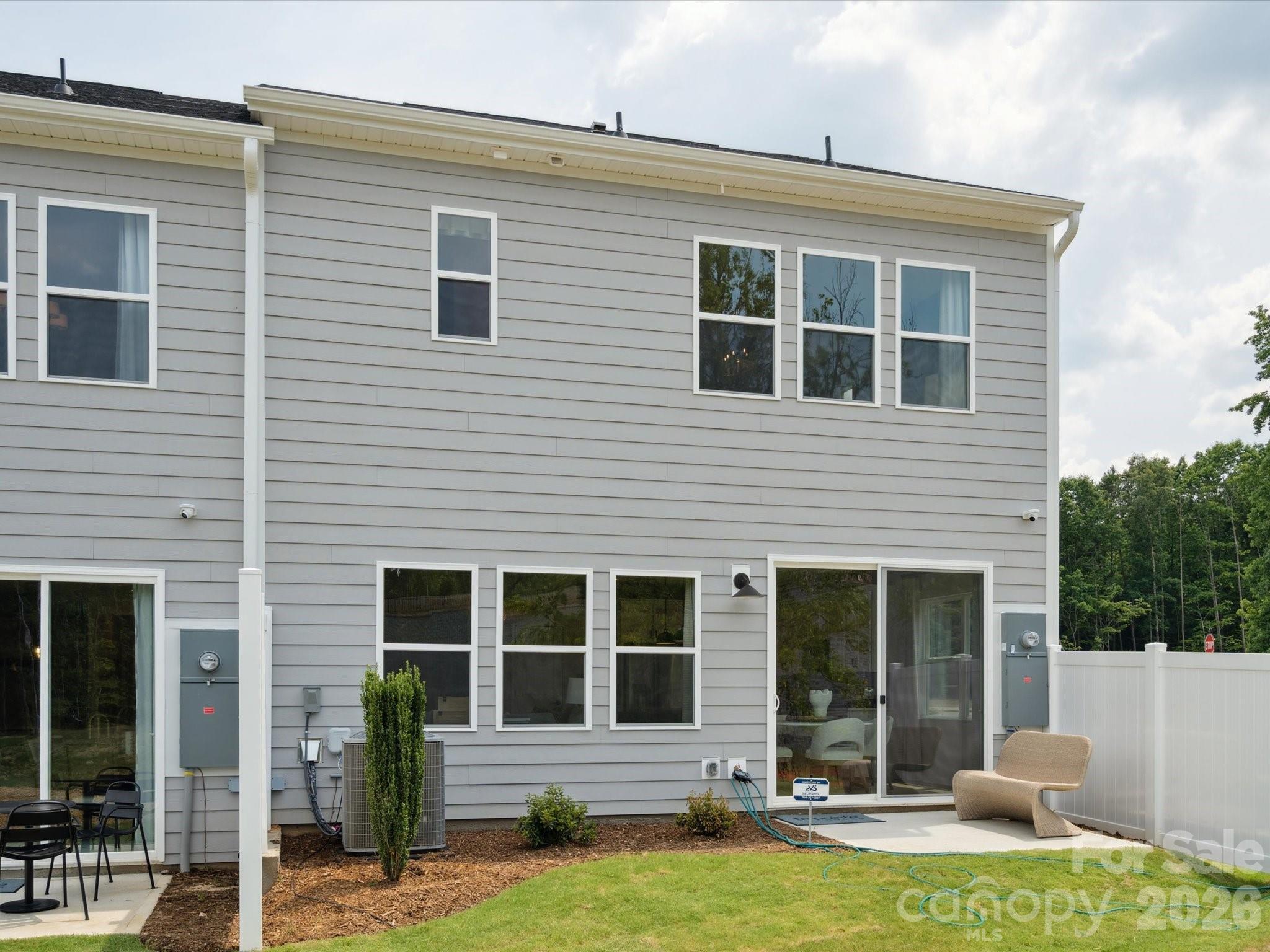711 Bowery Place Property Photo 27