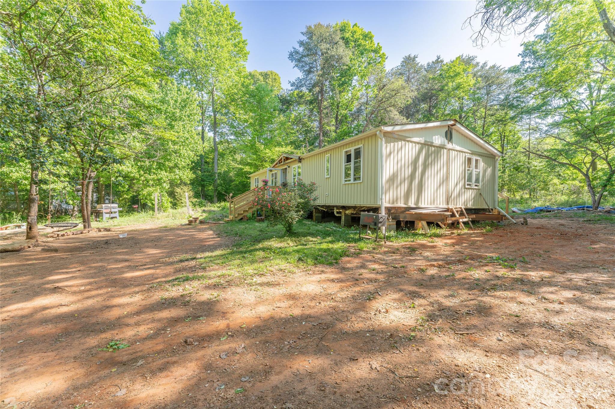 6132 Sherwood Lane Property Photo 2