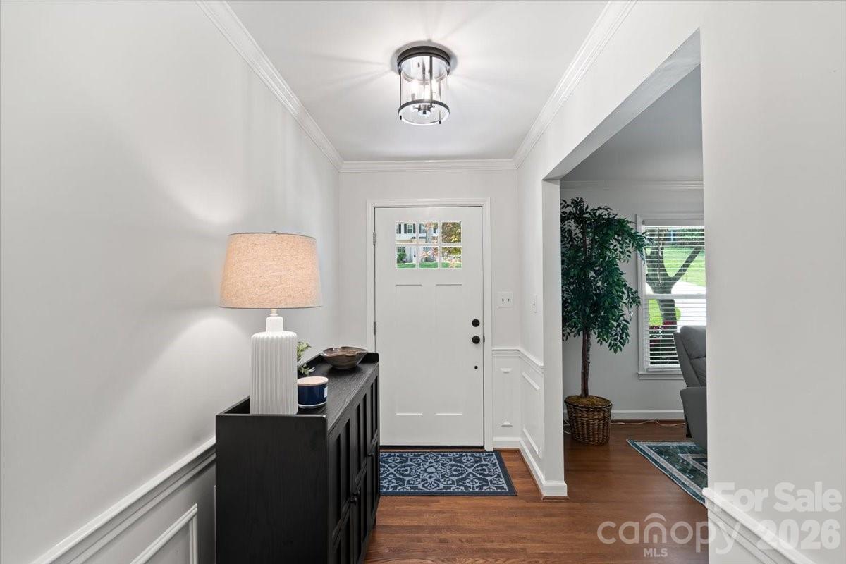 3741 Riverbend Road Property Photo 4