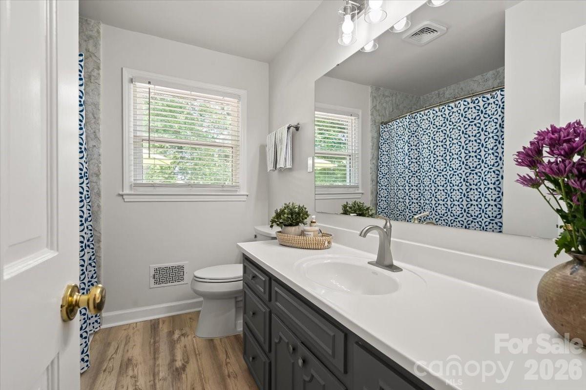 3741 Riverbend Road Property Photo 19