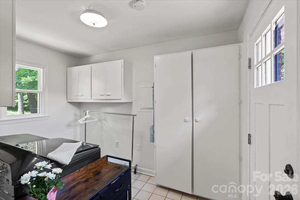 3741 Riverbend Road Property Photo 20
