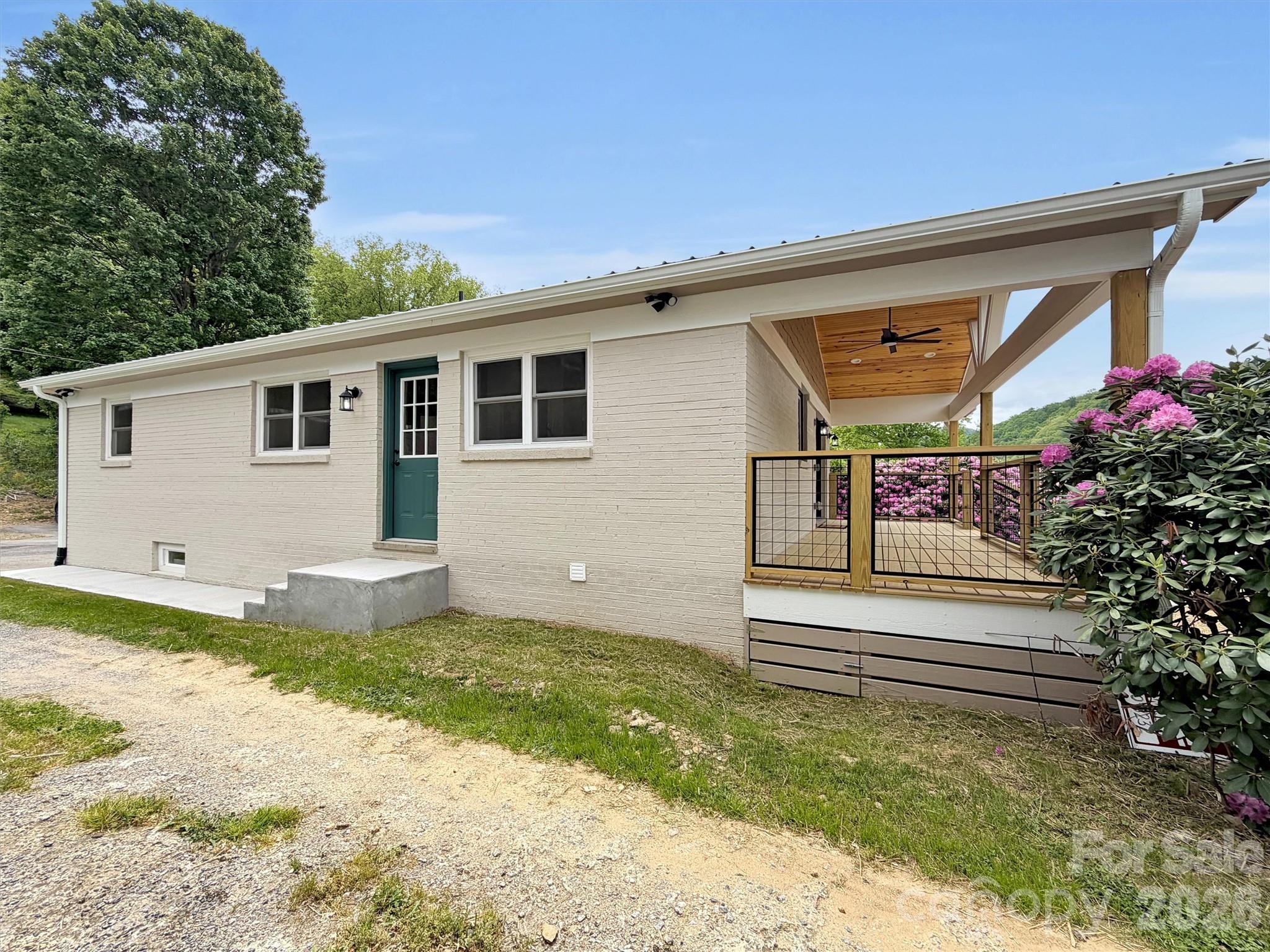 3575 Dellwood Road Property Photo 4