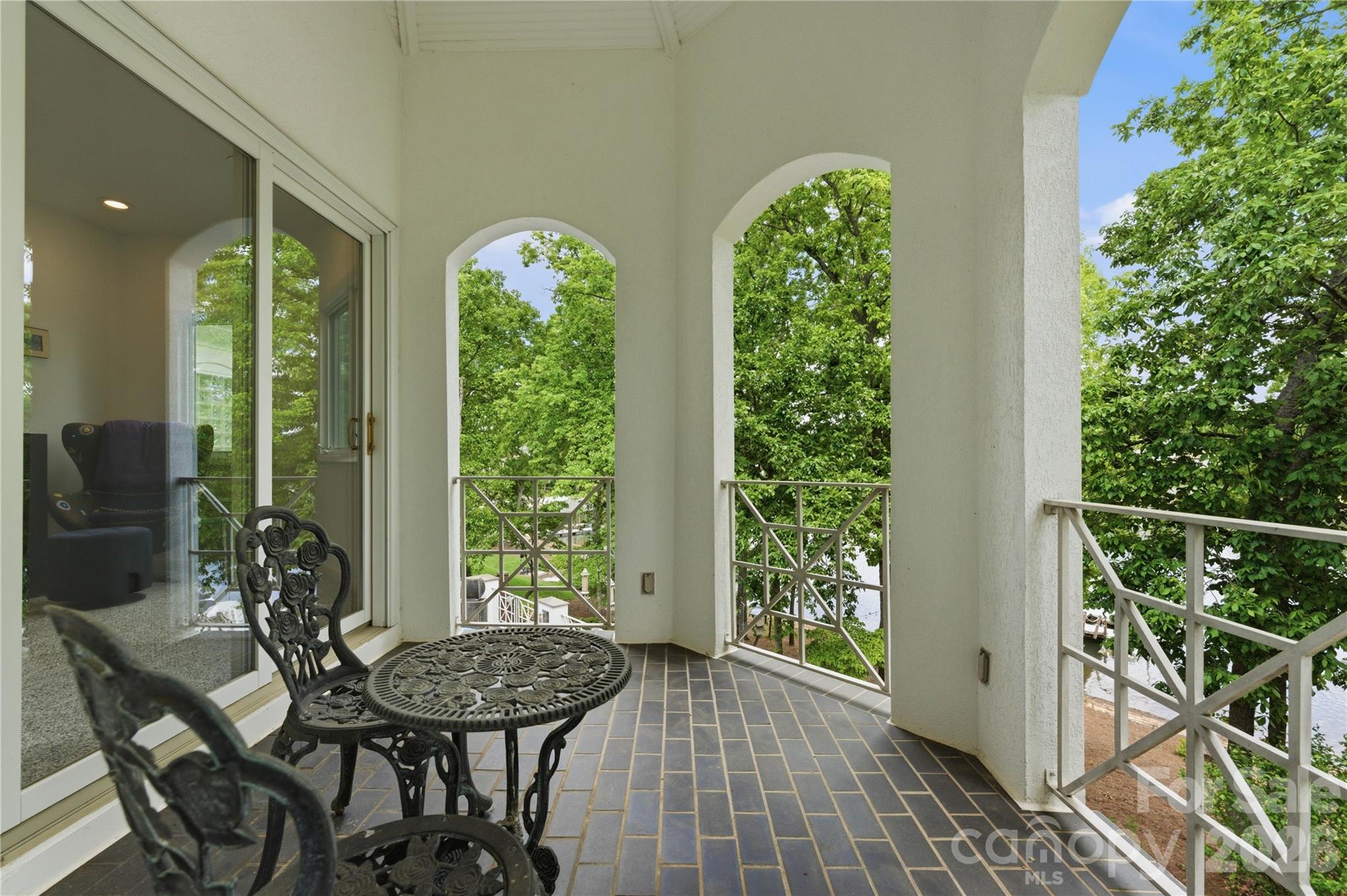 18426 Peninsula Cove Lane Property Photo 27