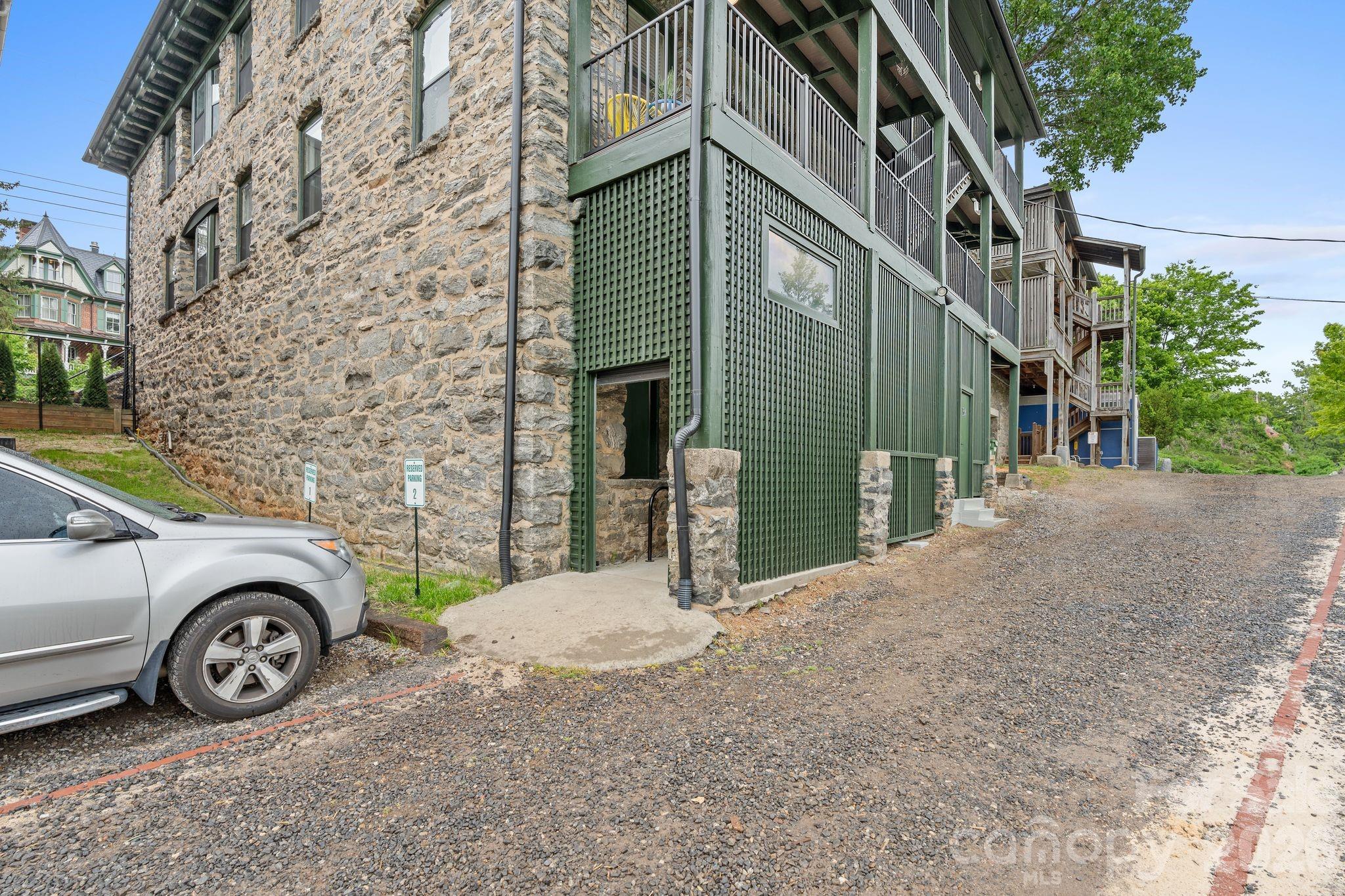 134 Biltmore Avenue 4 Property Photo 34