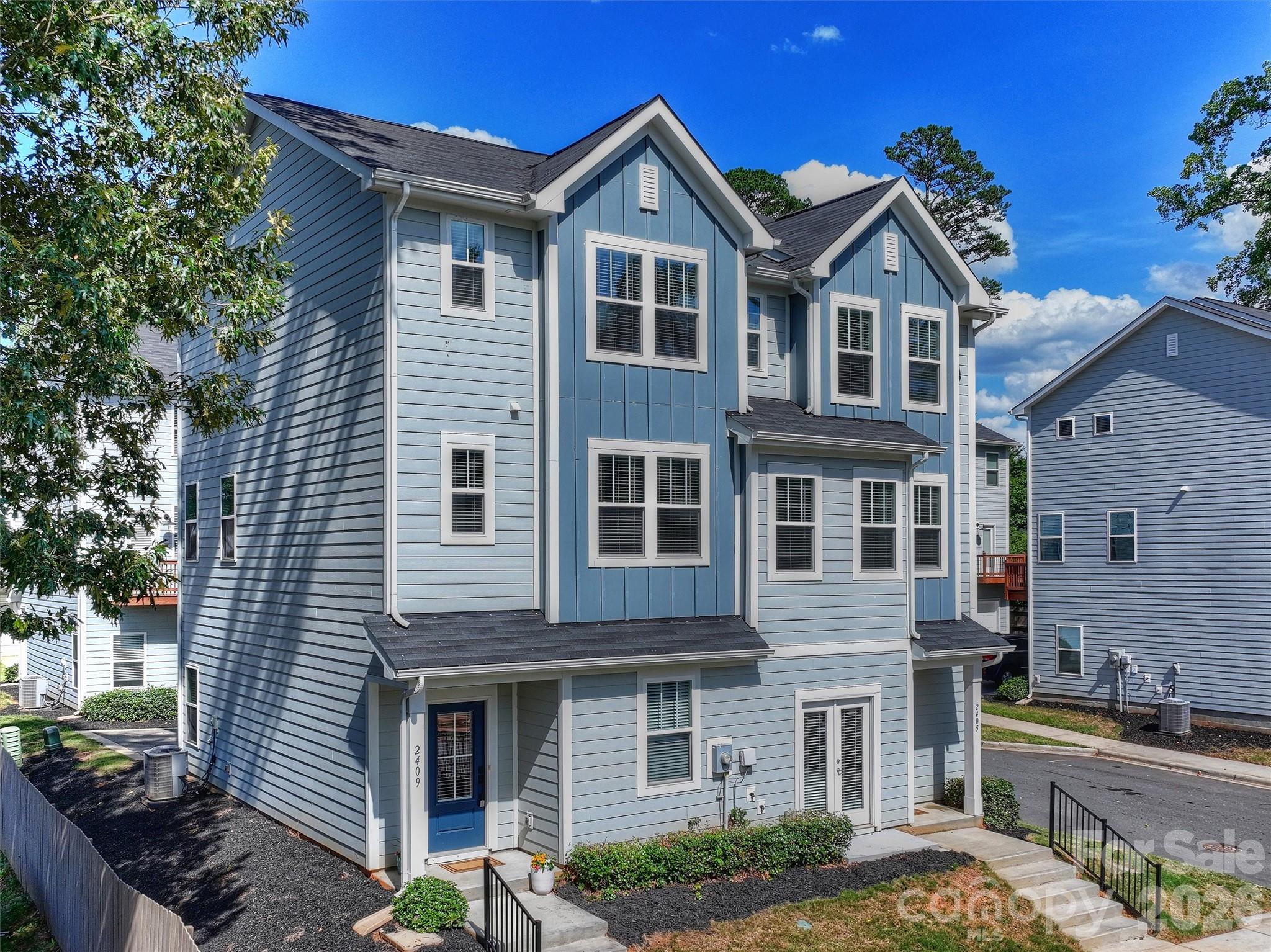 2409 Via Del Conte Alley Property Photo 1