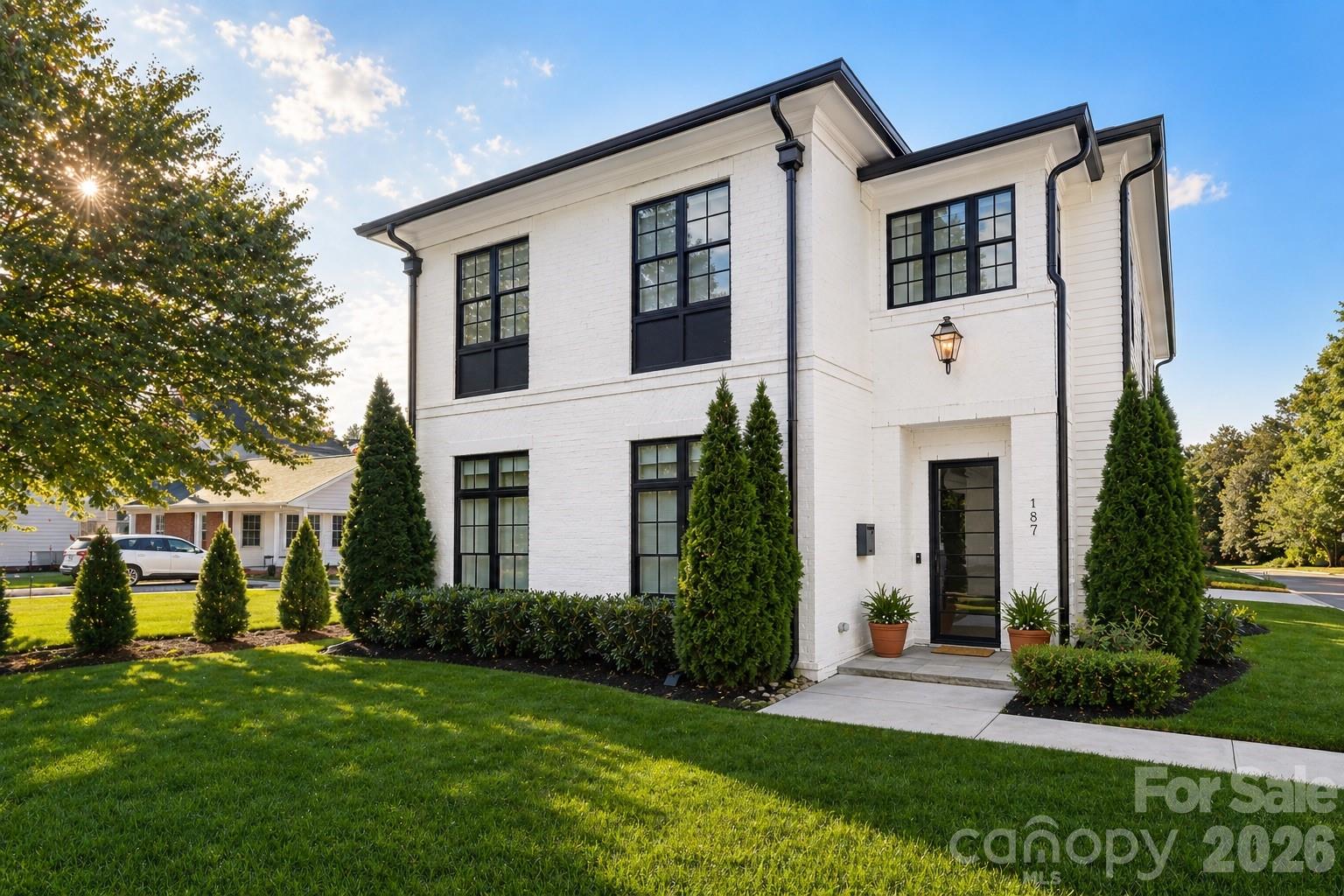 187 N Canterbury Road Property Photo 1