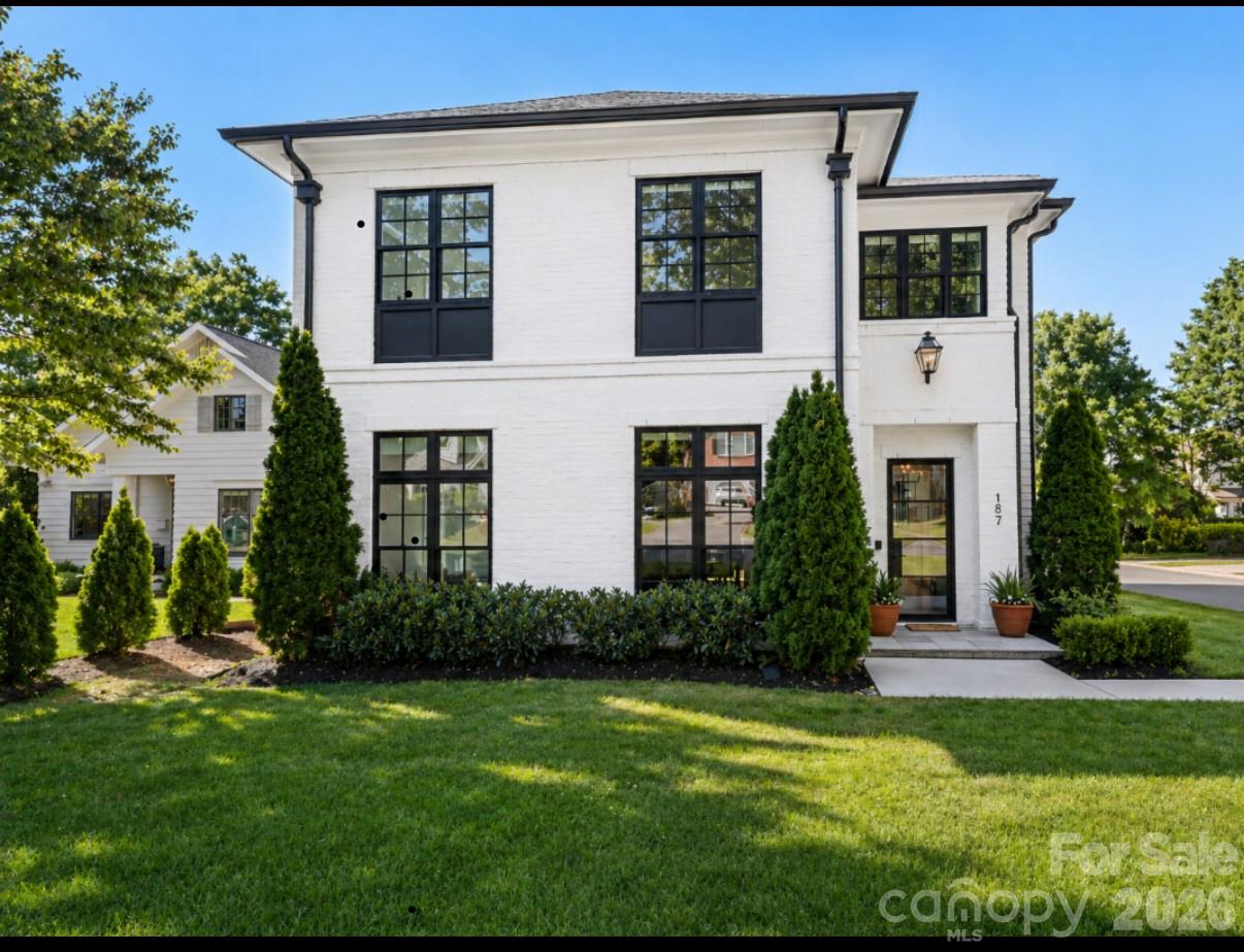 187 N Canterbury Road Property Photo 1