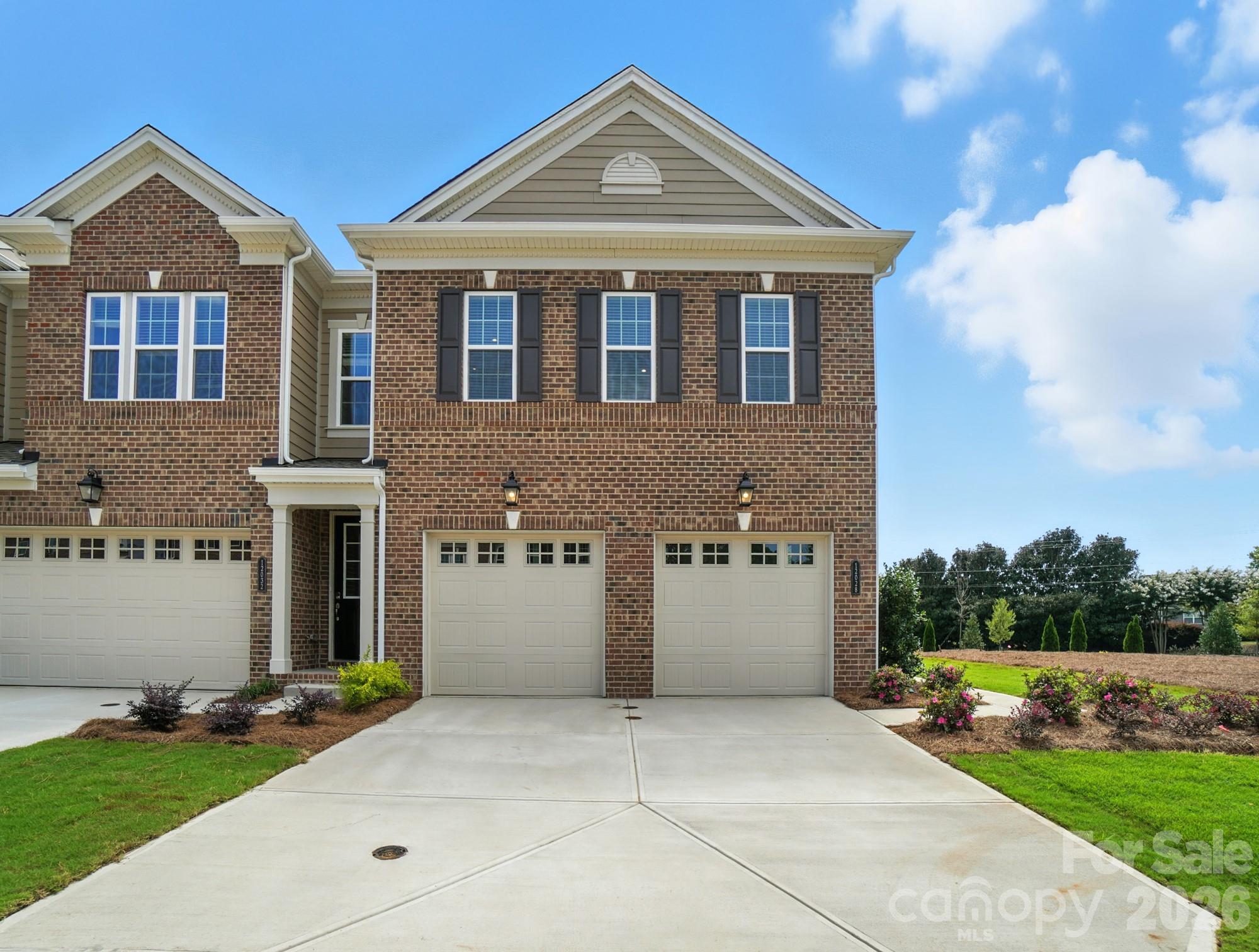 12015 Lavinia Lane Property Photo 8