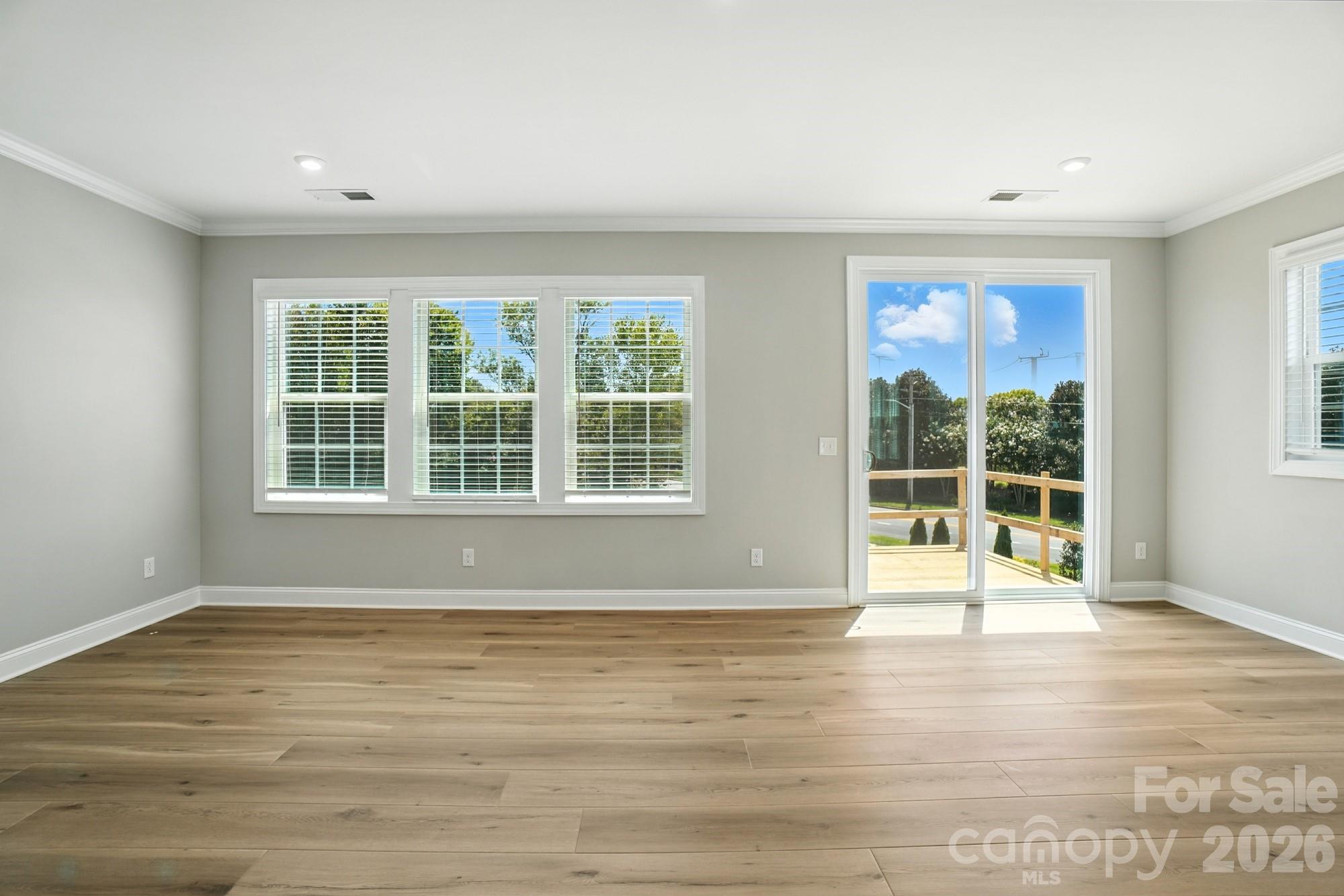 12015 Lavinia Lane Property Photo 9