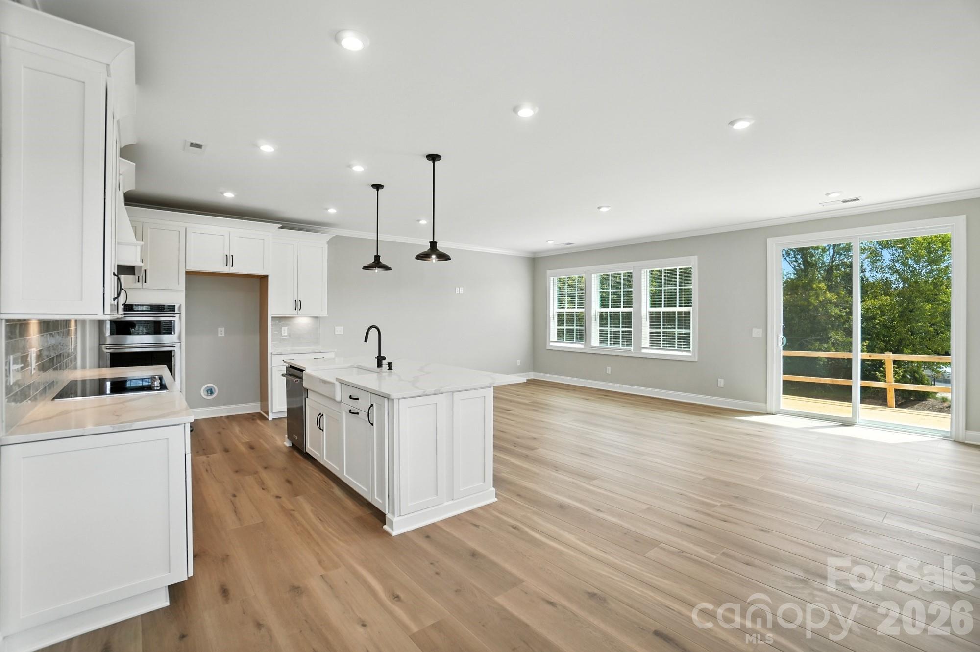 12015 Lavinia Lane Property Photo 13