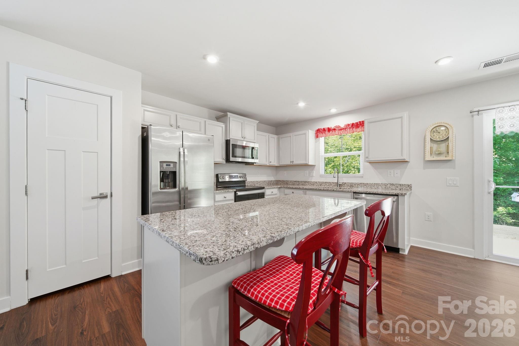 4507 Hunton Dale Road Property Photo 9