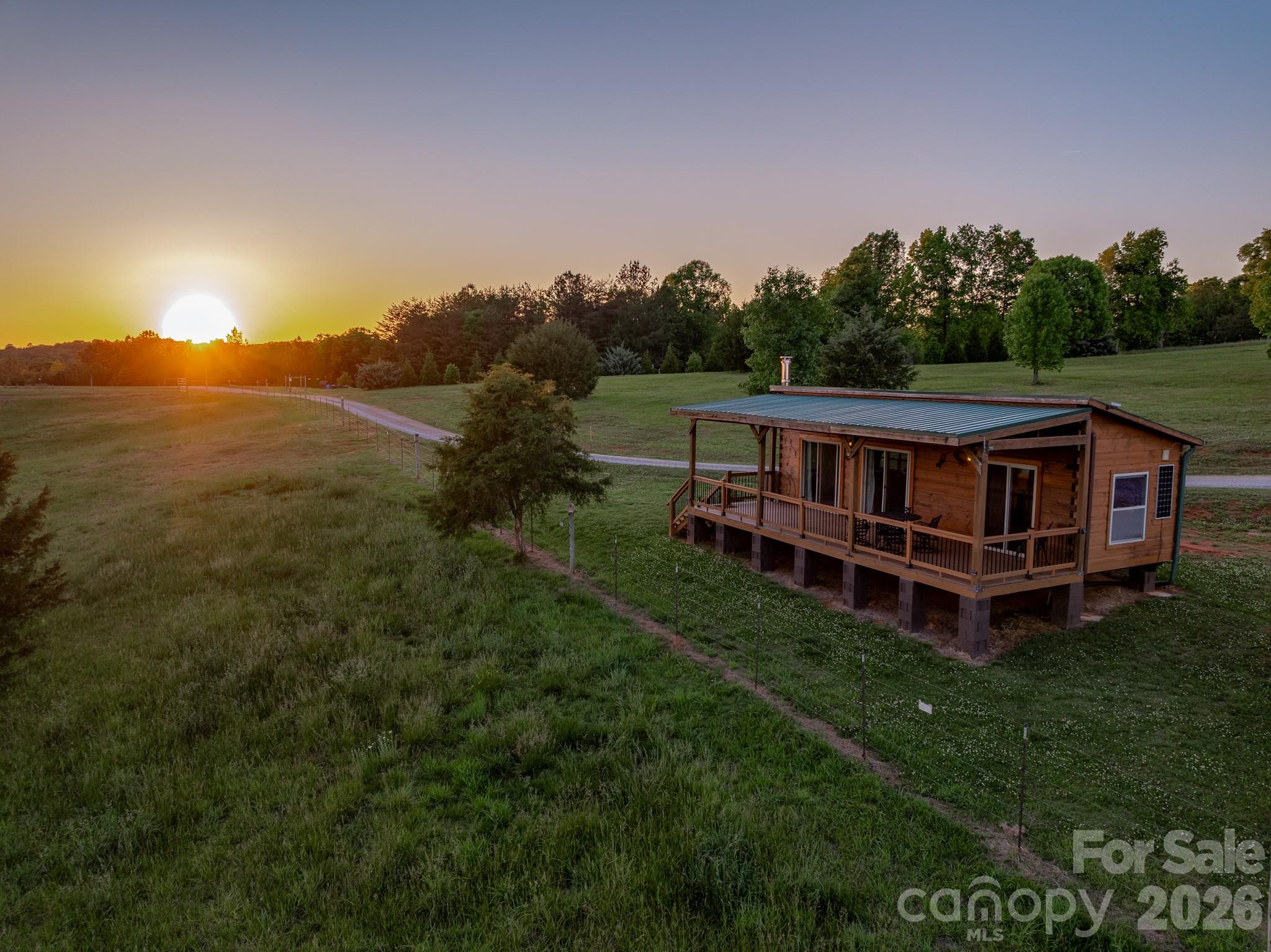 8088 Kays Drive Property Photo 43