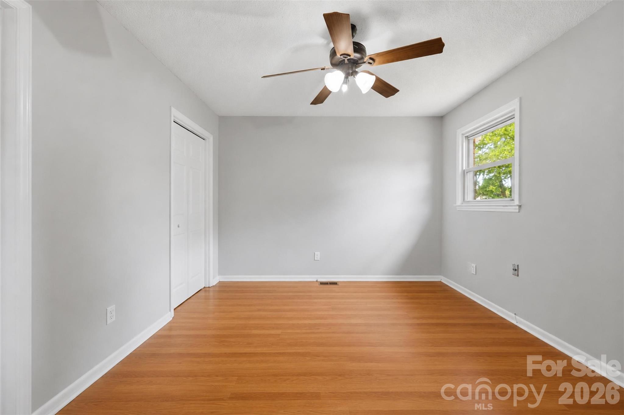 1910 26th Street Property Photo 16