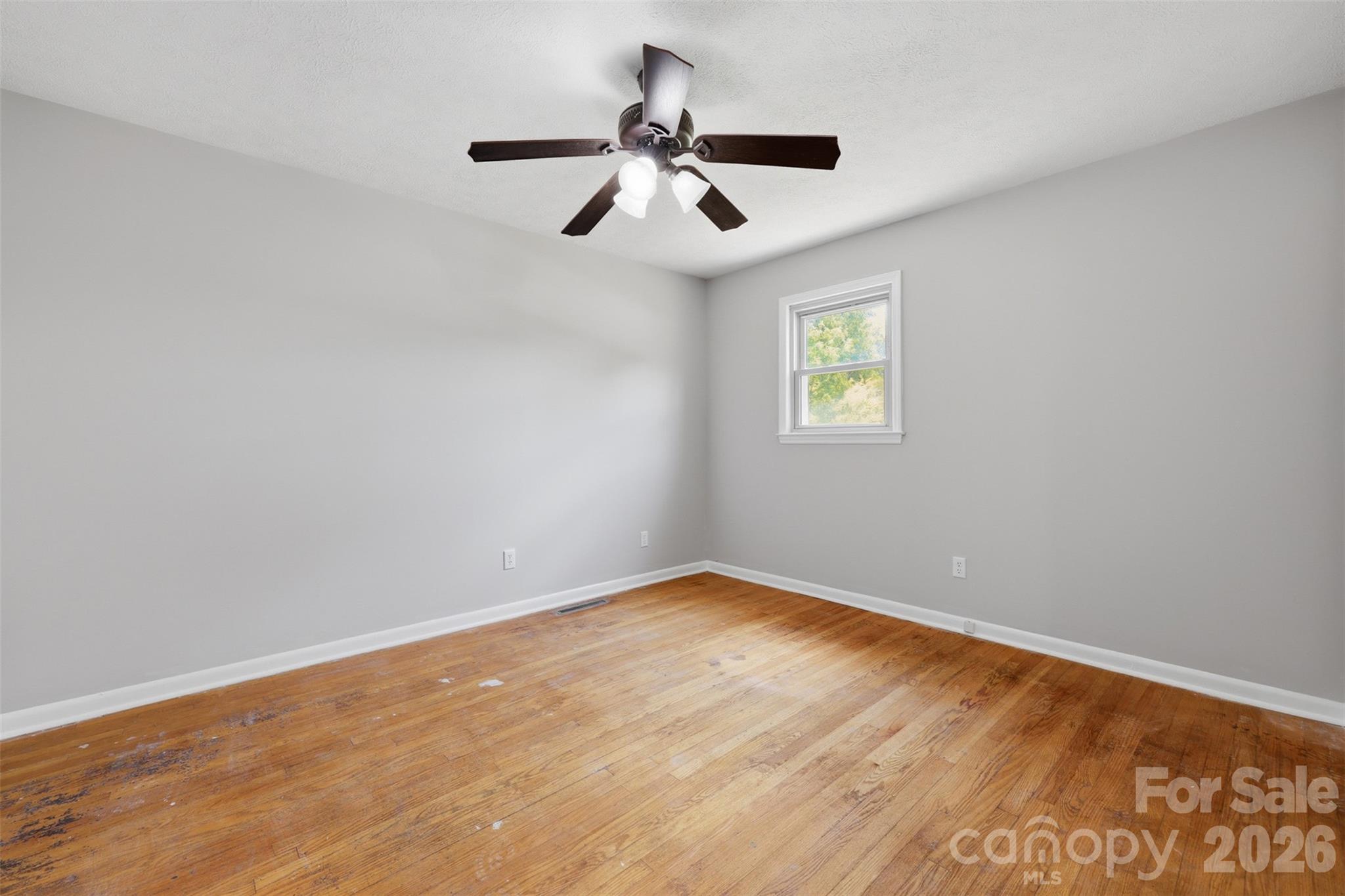 1910 26th Street Property Photo 24