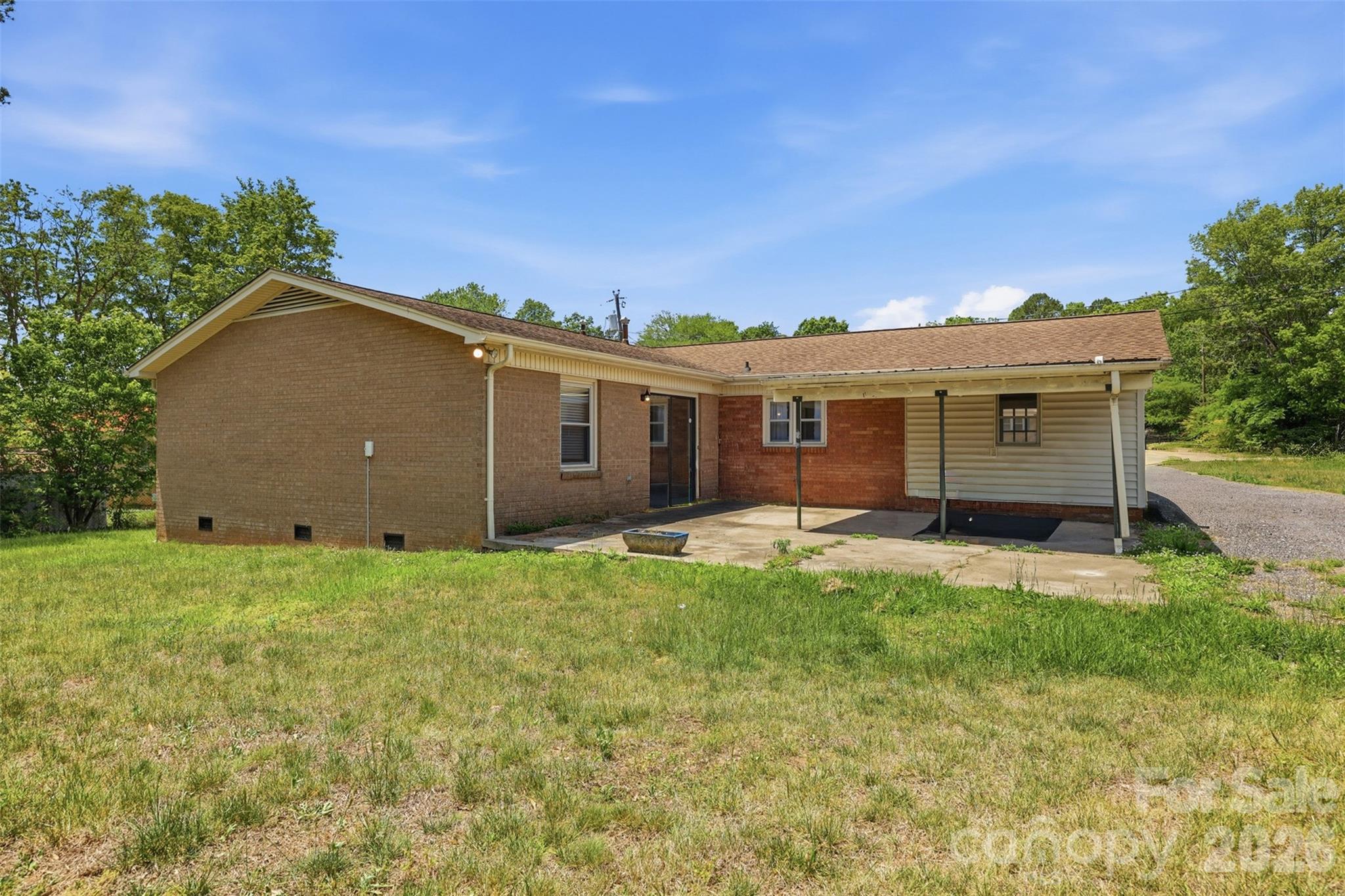 1910 26th Street Property Photo 28