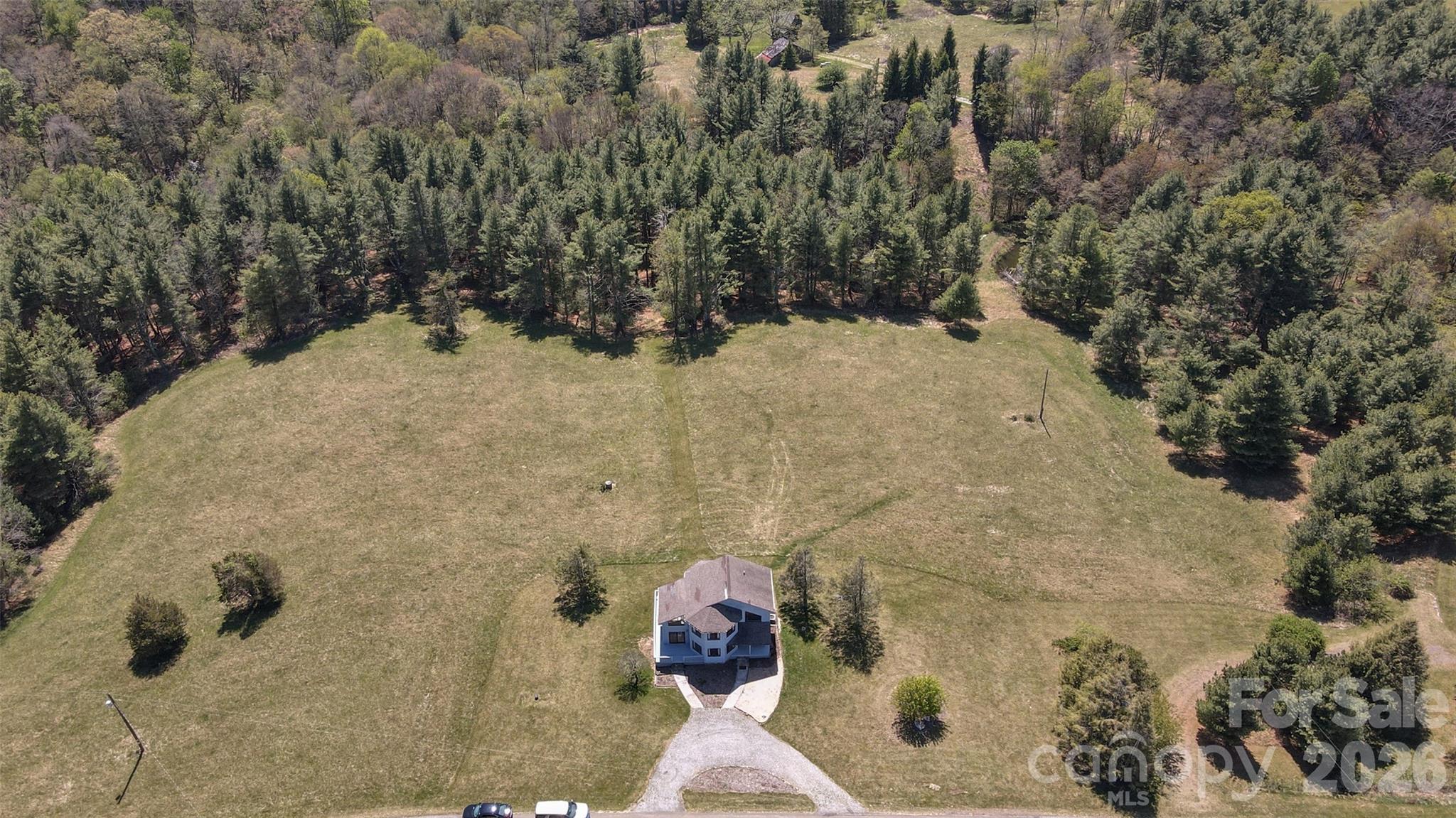 216 Deer Track Lane Property Photo 4