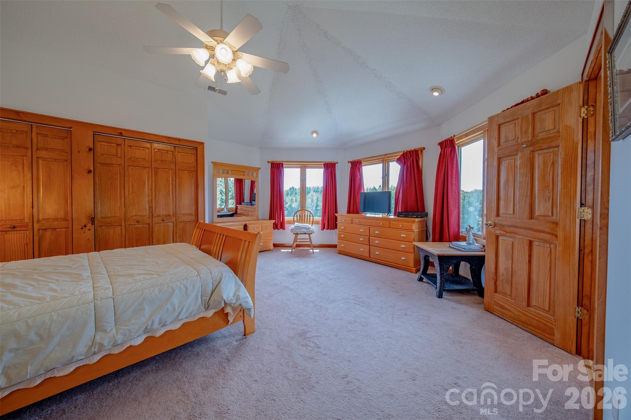 216 Deer Track Lane Property Photo 30
