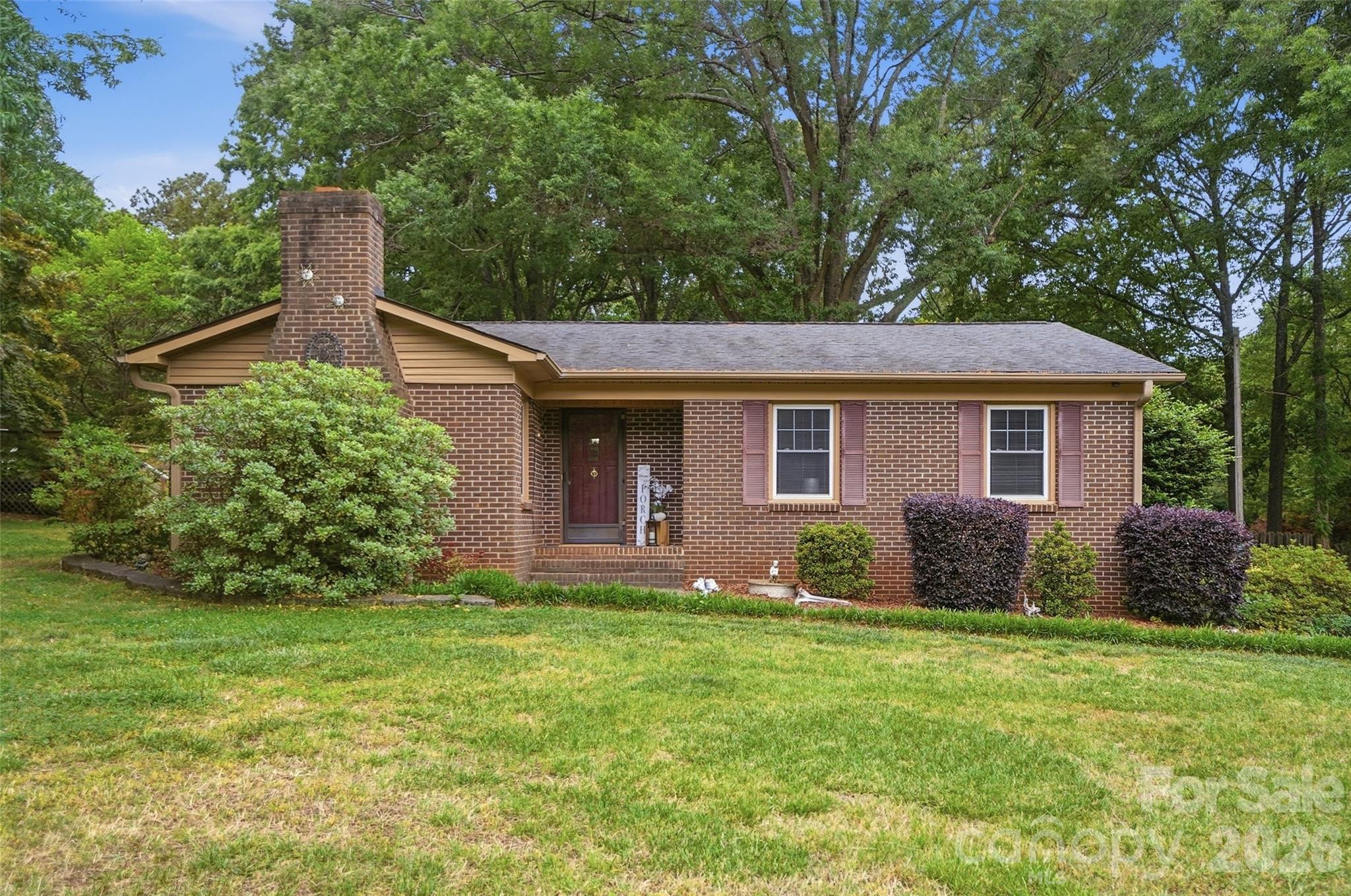 1621 Love Road Property Photo 1