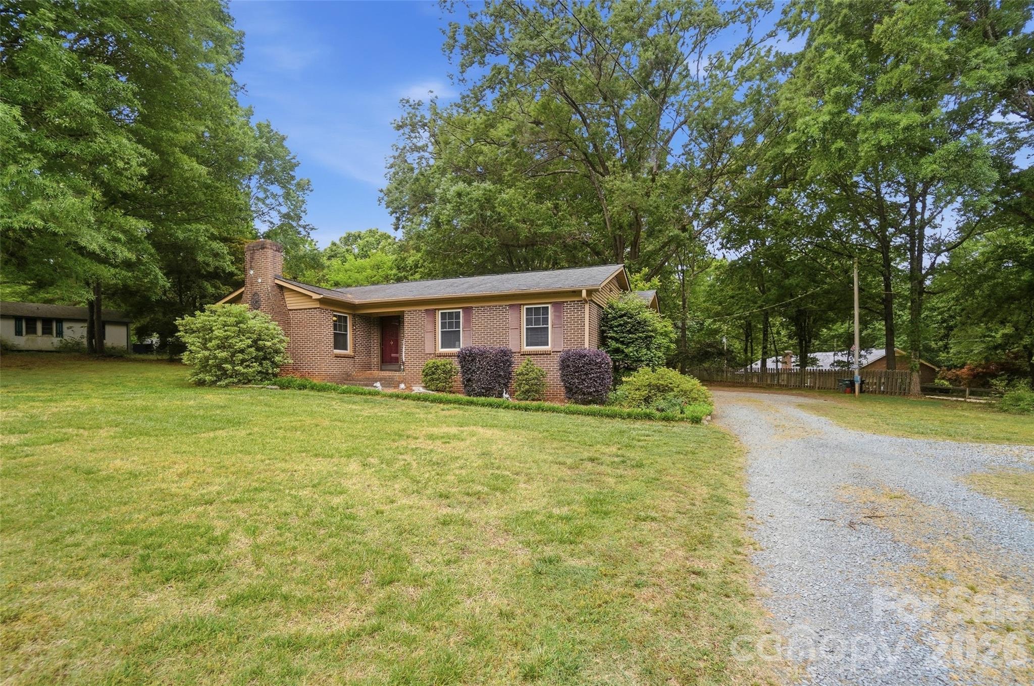 1621 Love Road Property Photo 4
