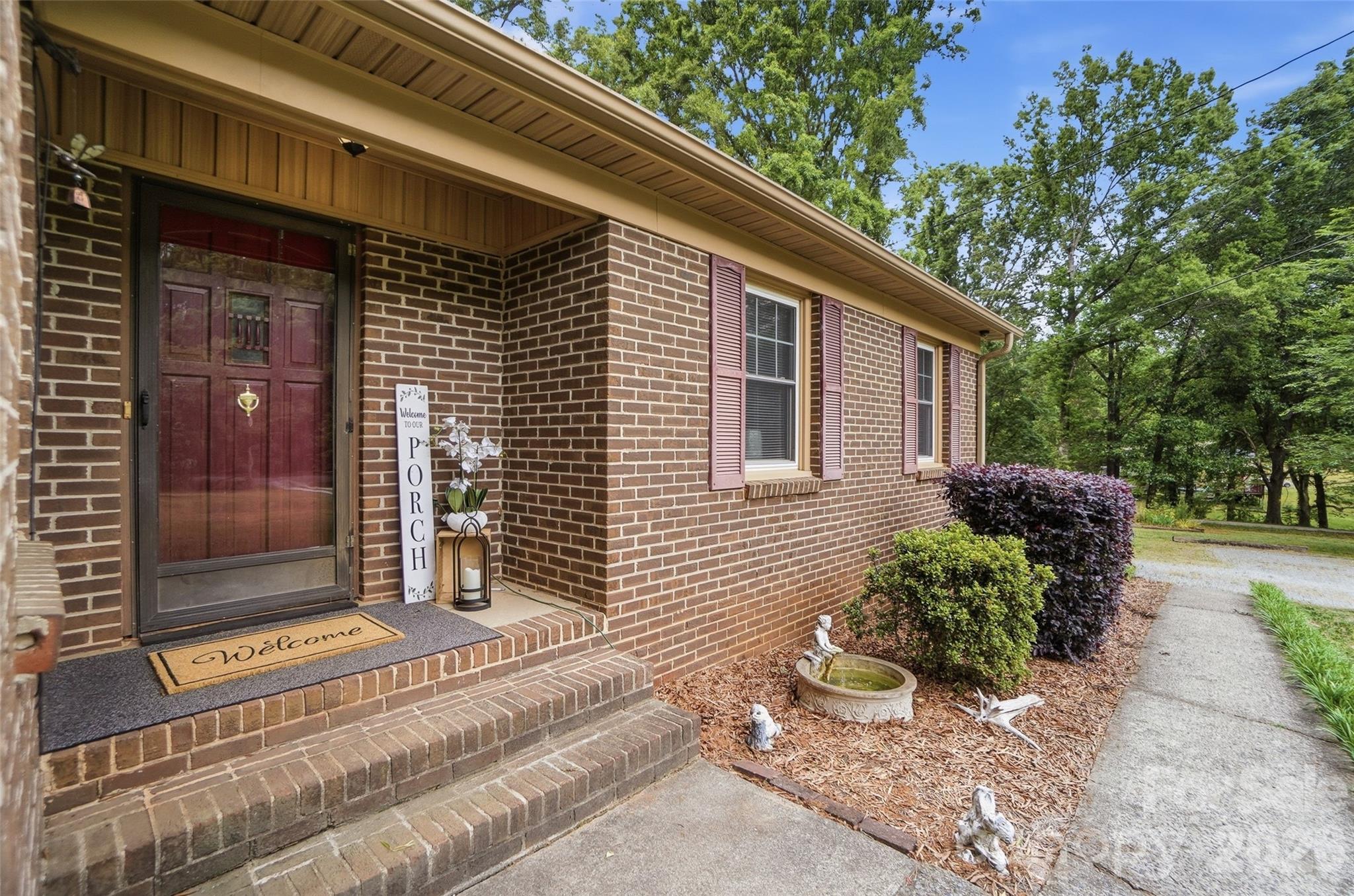 1621 Love Road Property Photo 6