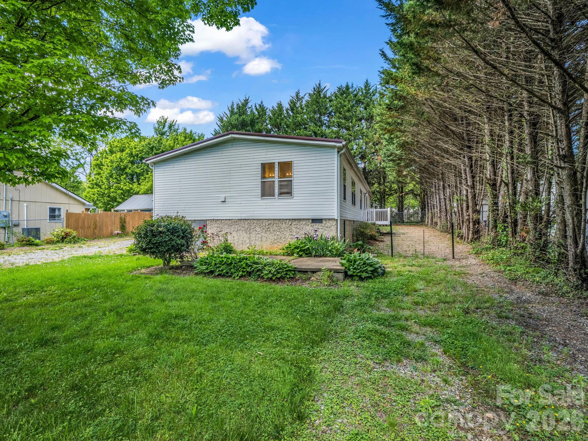 213 Old State Ten Road Property Photo 6