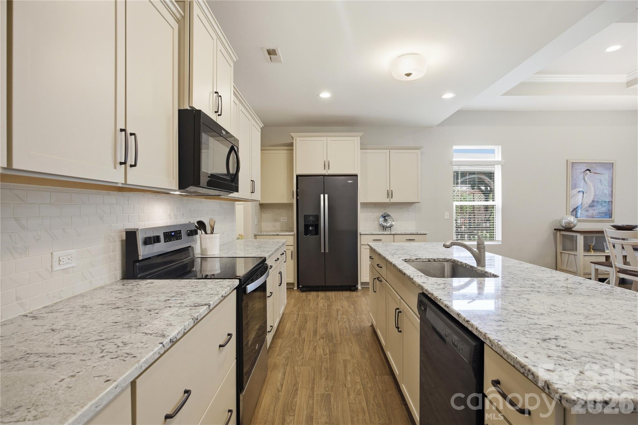117 Canada Drive Property Photo 9