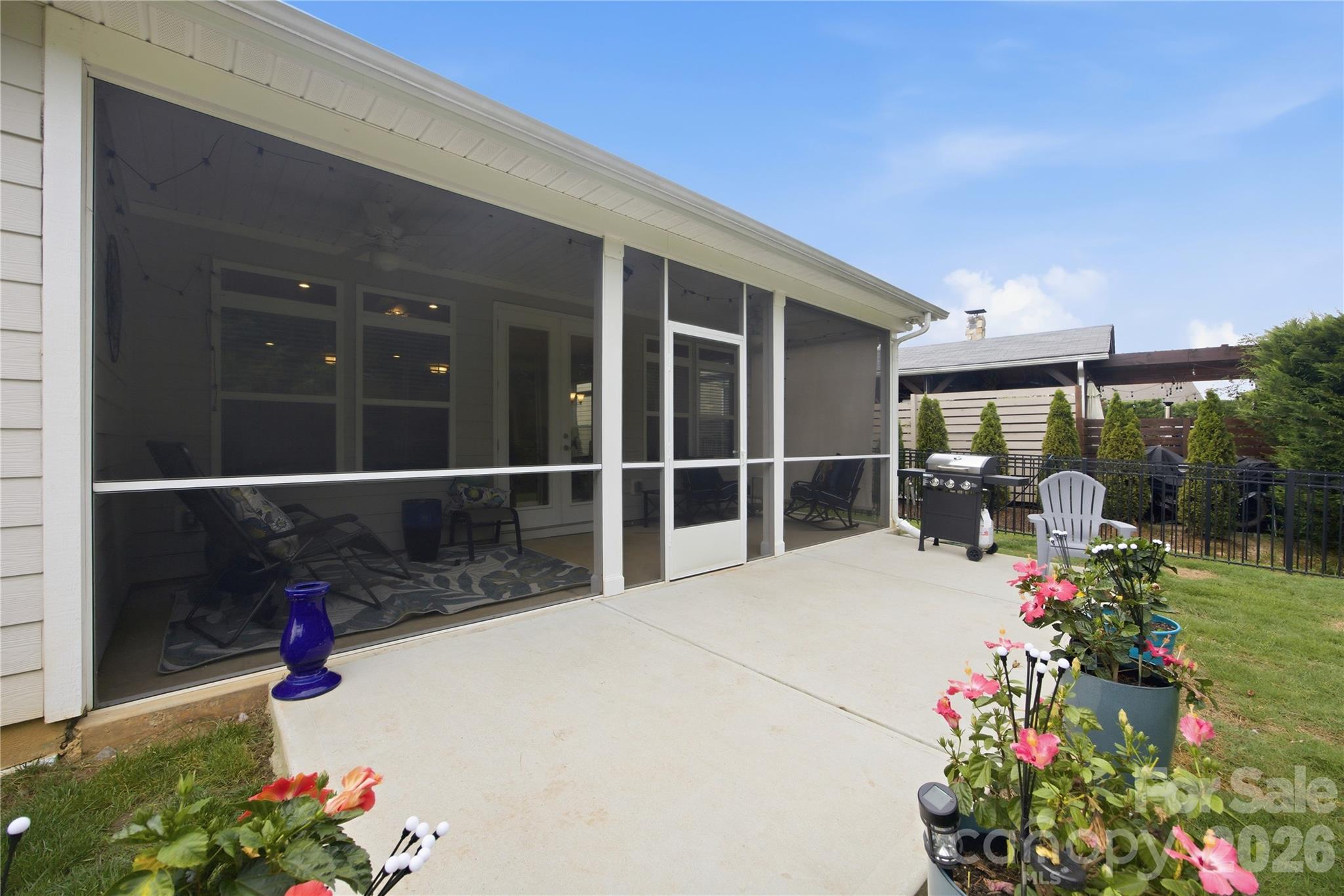 117 Canada Drive Property Photo 24