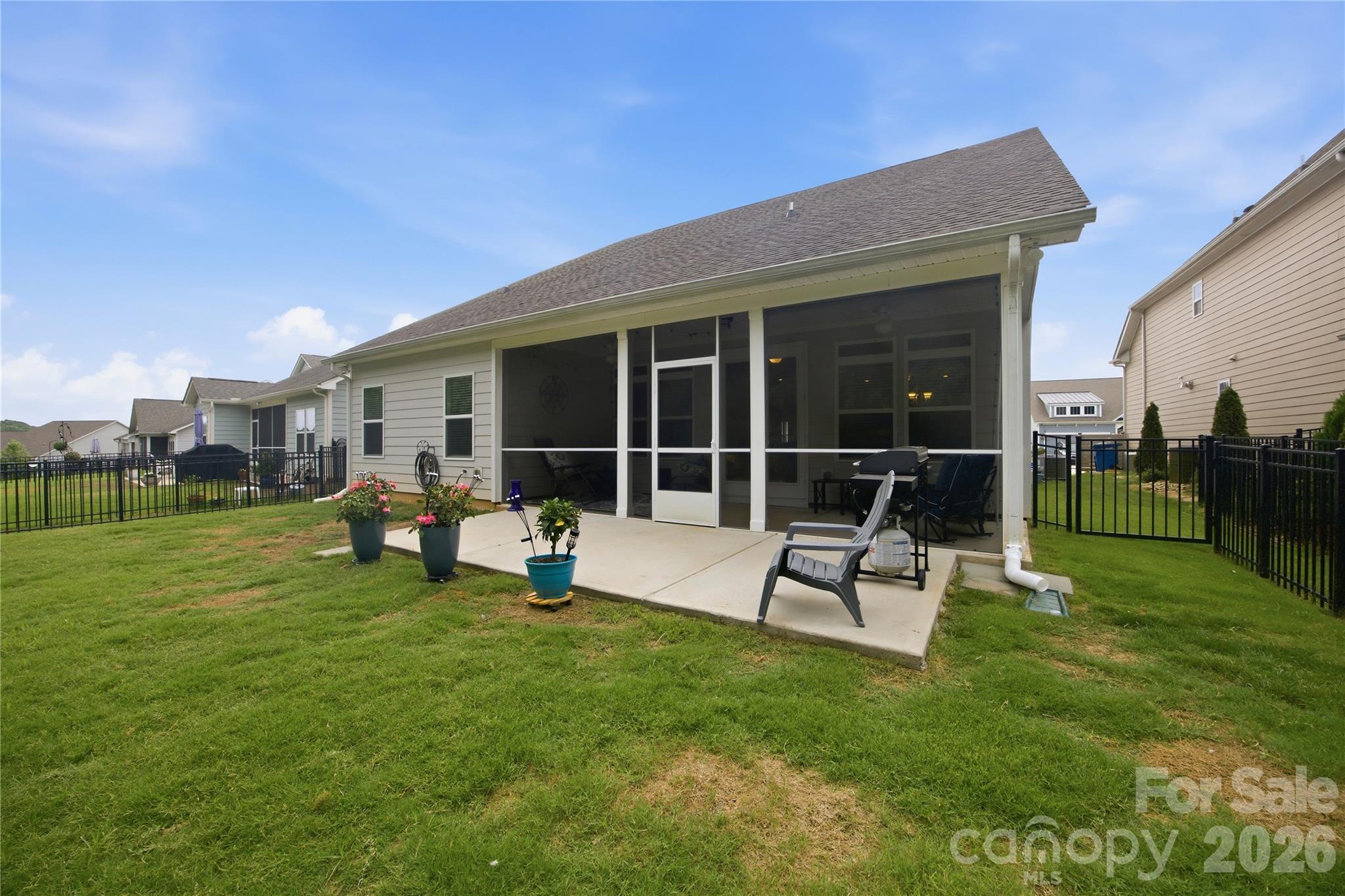 117 Canada Drive Property Photo 28