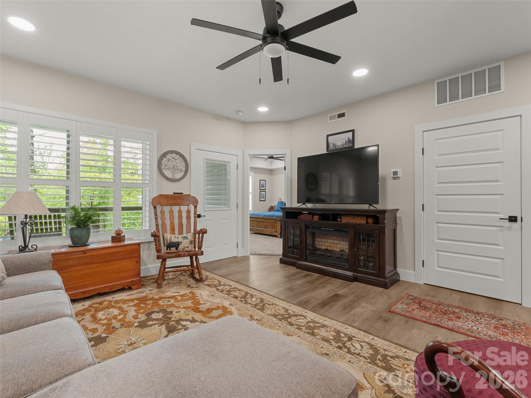 143 Carver Street 13 Property Photo 10