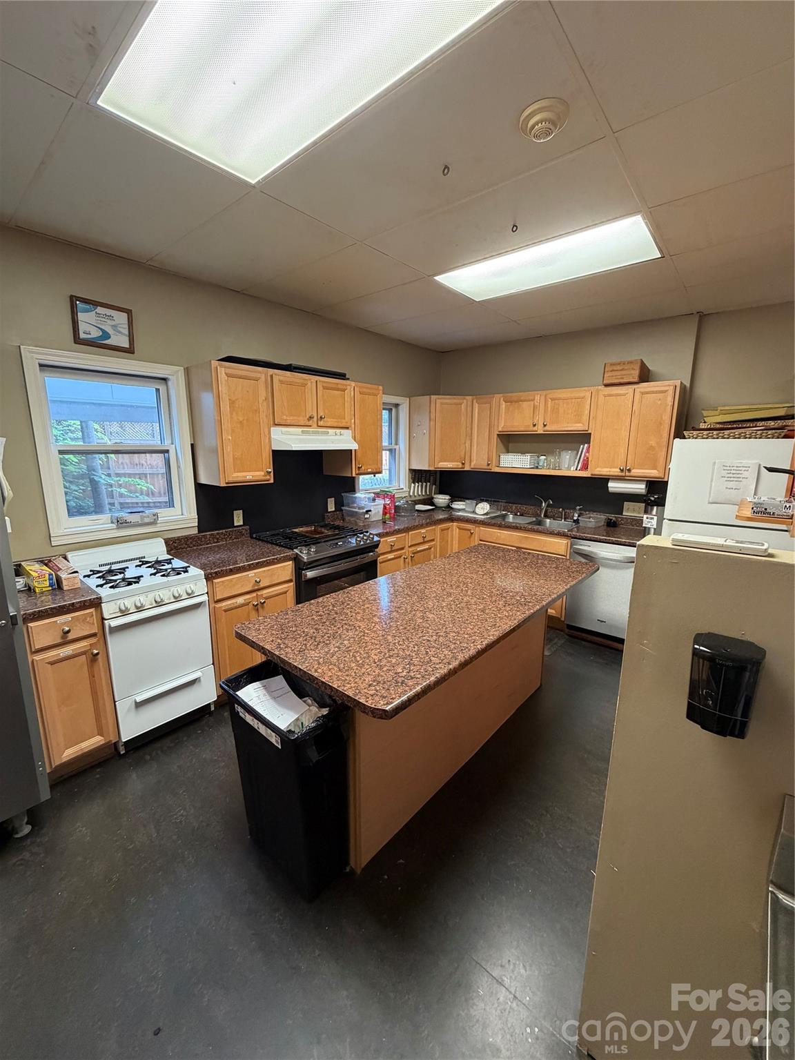 86 Edgemont Road Property Photo 16