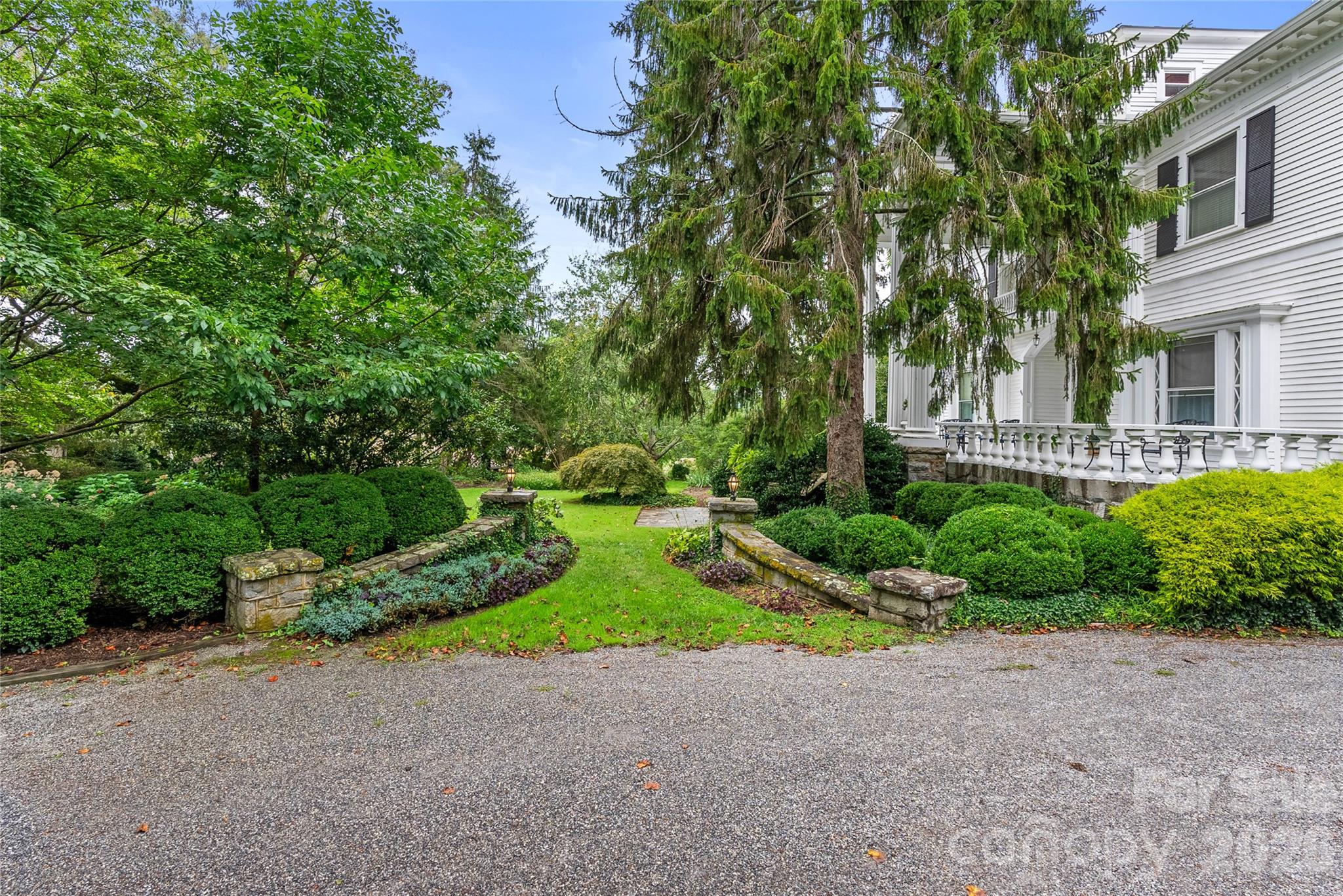 86 Edgemont Road Property Photo 47