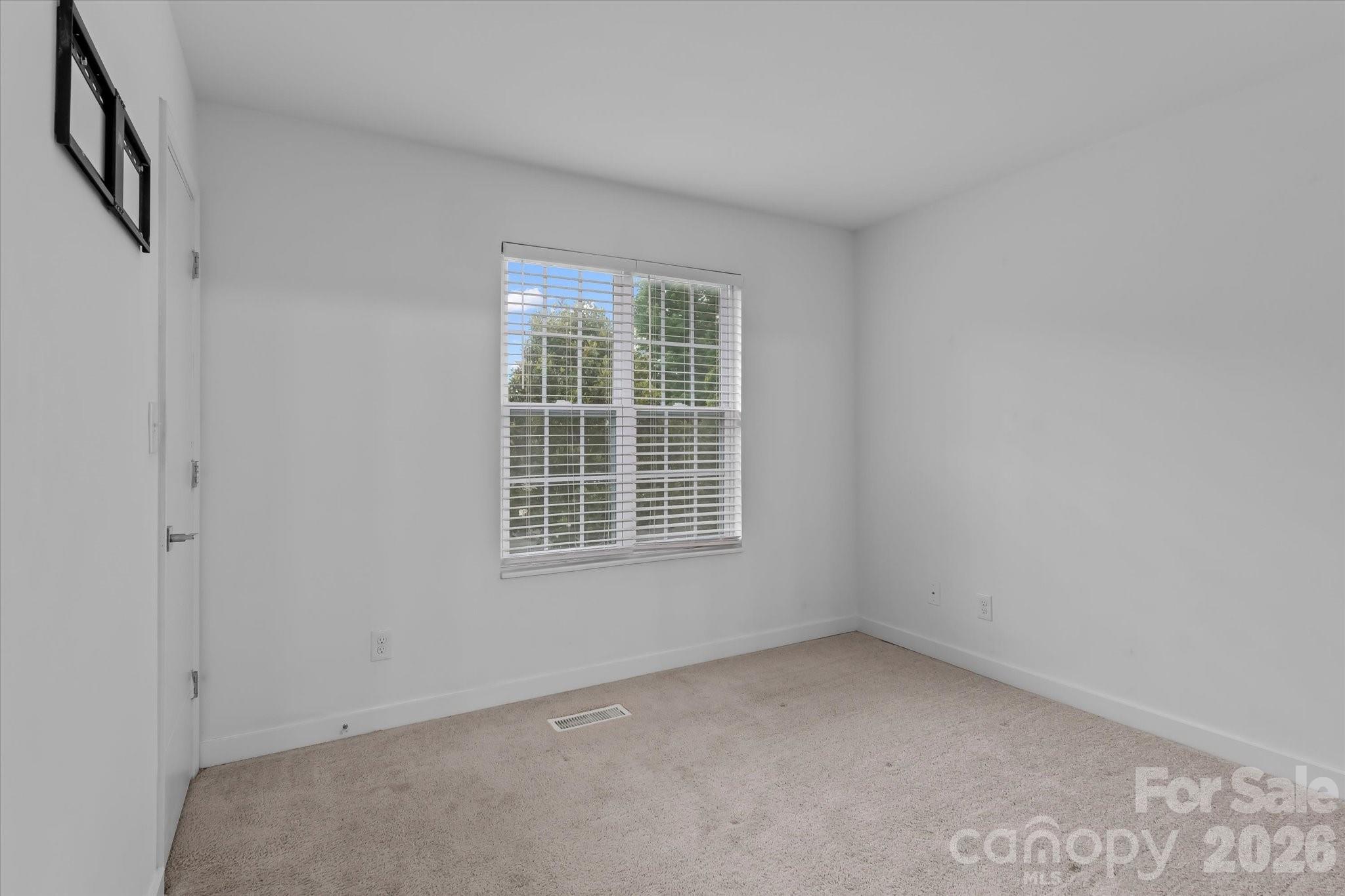 1525 Briar Creek Road B Property Photo 14