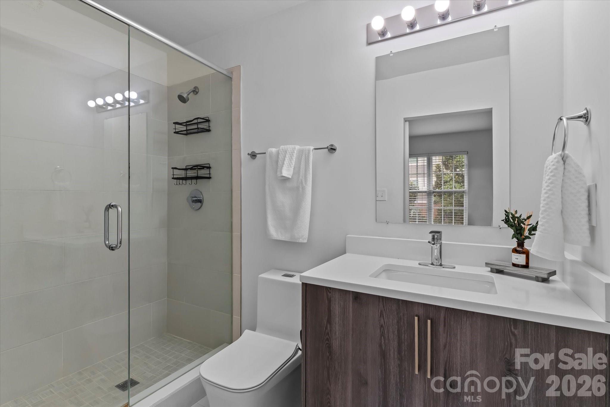 1525 Briar Creek Road B Property Photo 15