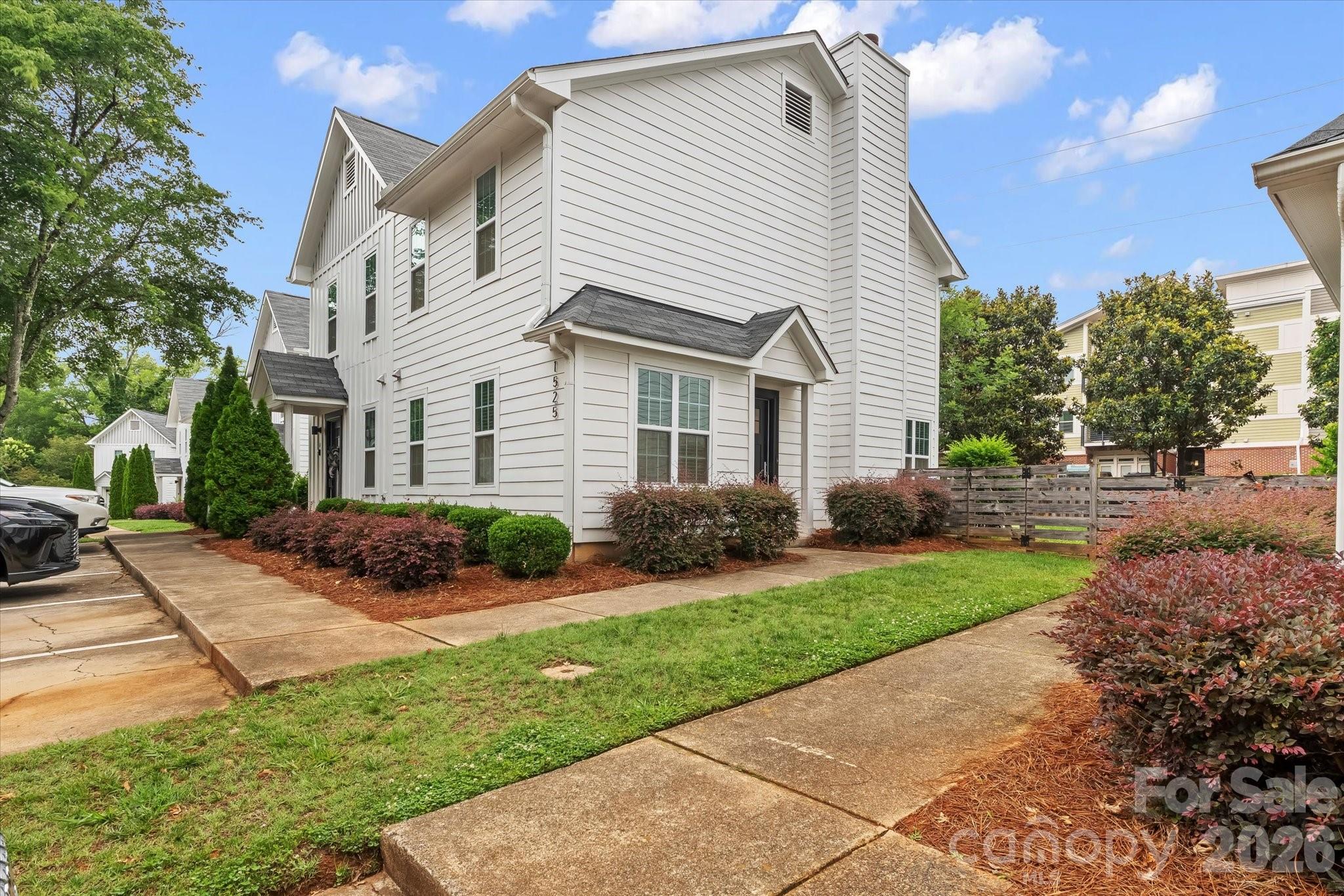 1525 Briar Creek Road B Property Photo 19