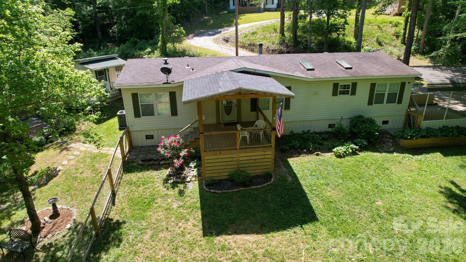 123 Little Rock Way Property Photo 6