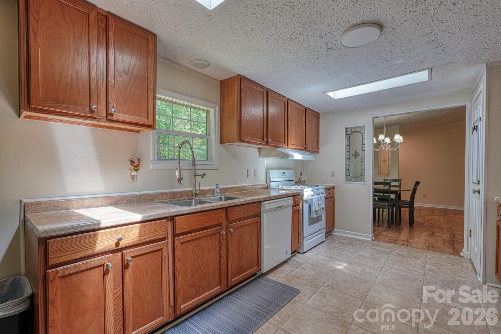 123 Little Rock Way Property Photo 12