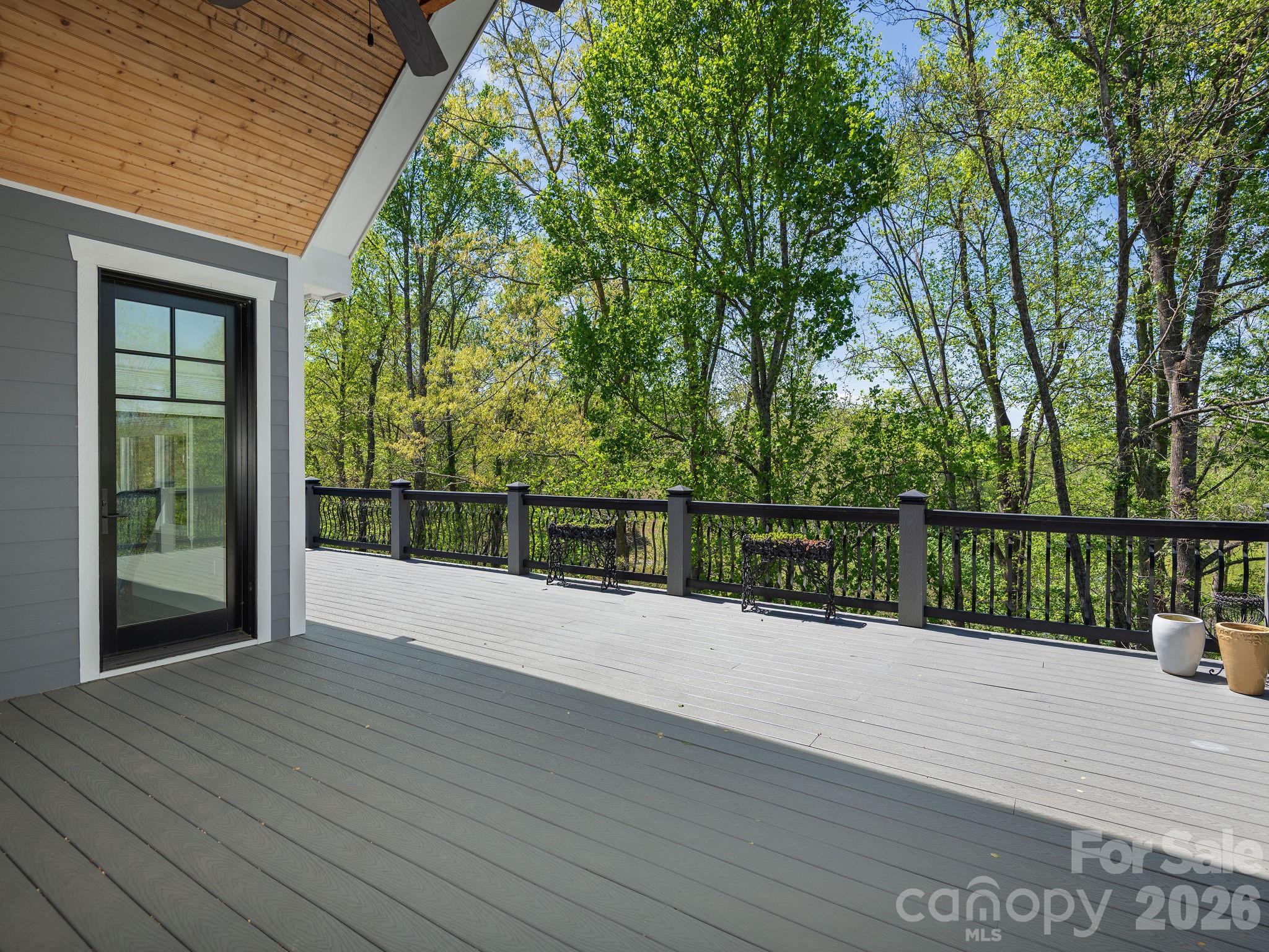28 Falling Star Court Property Photo 16